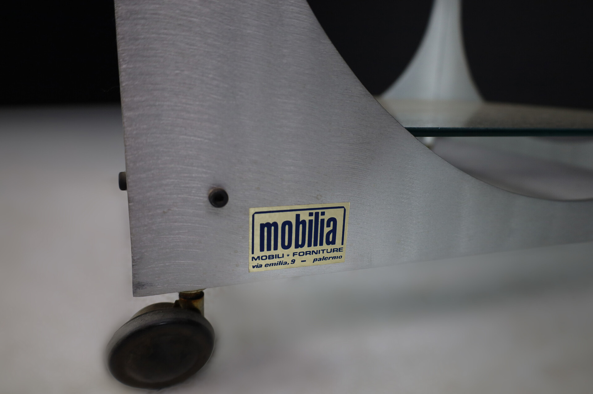 Mid century modern Lorenzo Burchiellaro Cubic Bar Cart in Metal and Glass Italy 1970s. Mid-20th century