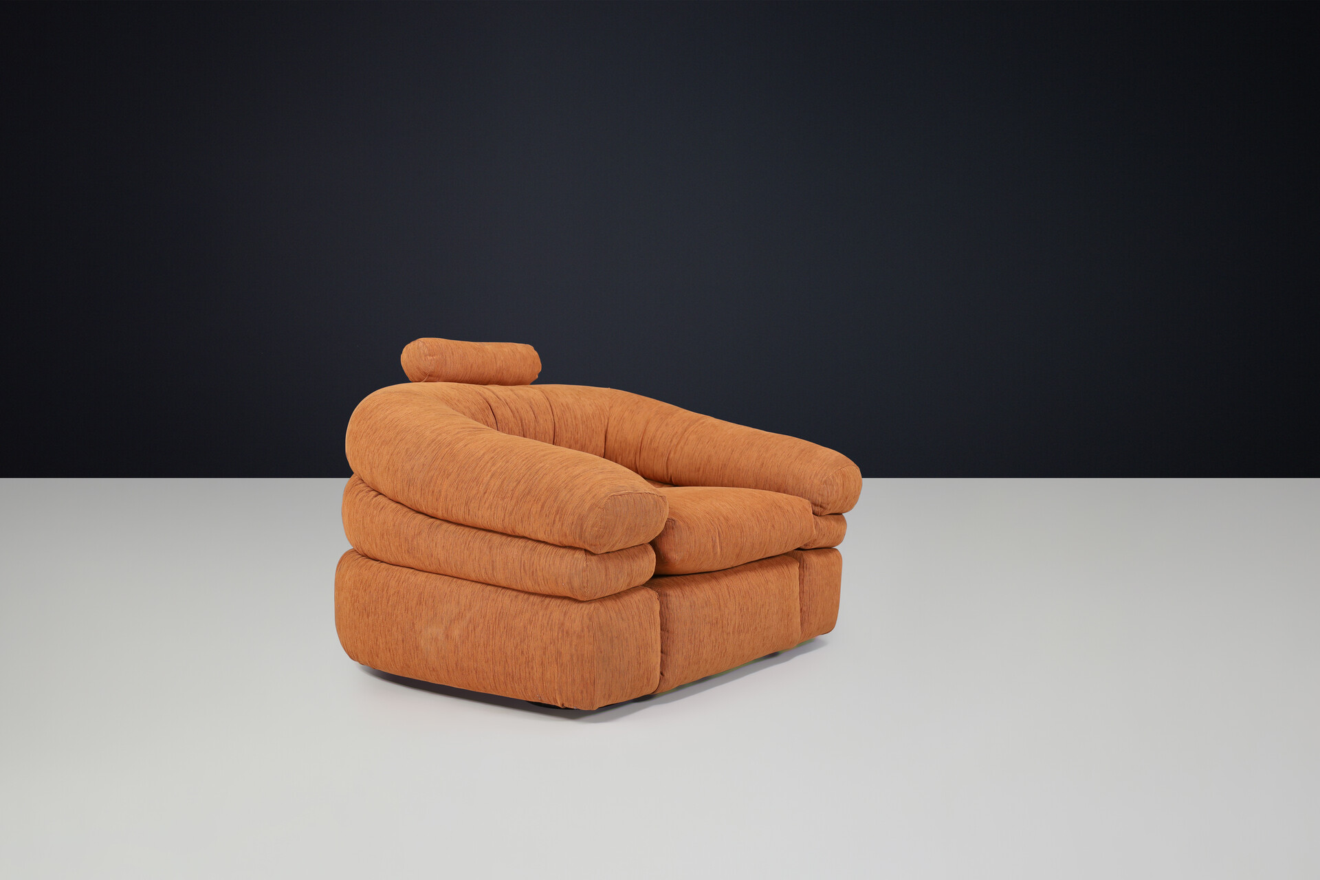 Mid century modern Lounge chair designed by De Pas, D'Urbino and Lomazzi for Zanotta in 1968. Mid-20th century