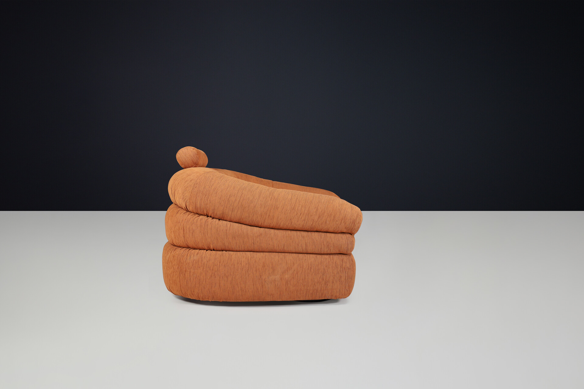 Mid century modern Lounge chair designed by De Pas, D'Urbino and Lomazzi for Zanotta in 1968. Mid-20th century