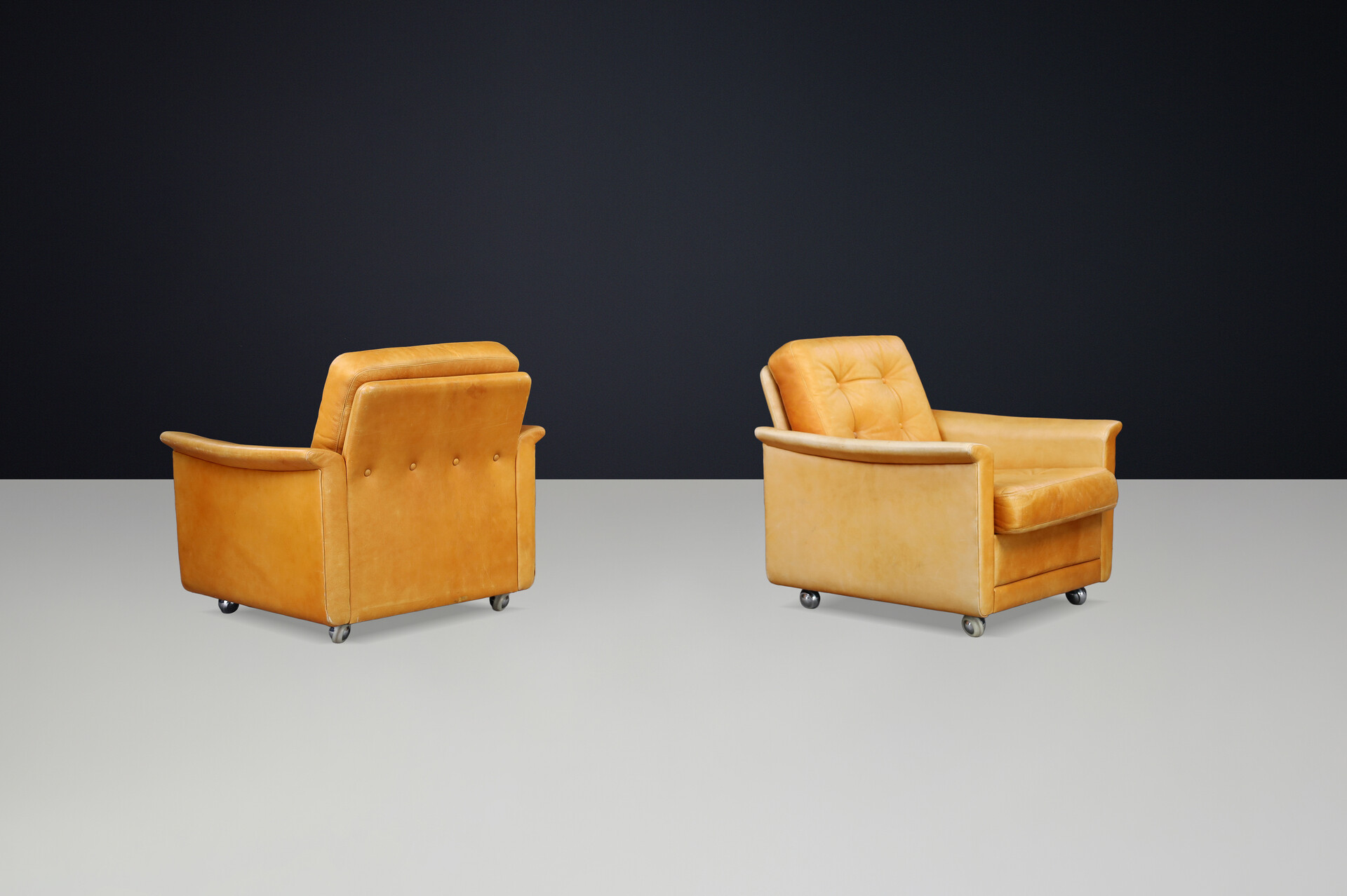 Mid century modern Lounge chairs In Cognac Leather , Germany 1960s Mid-20th century