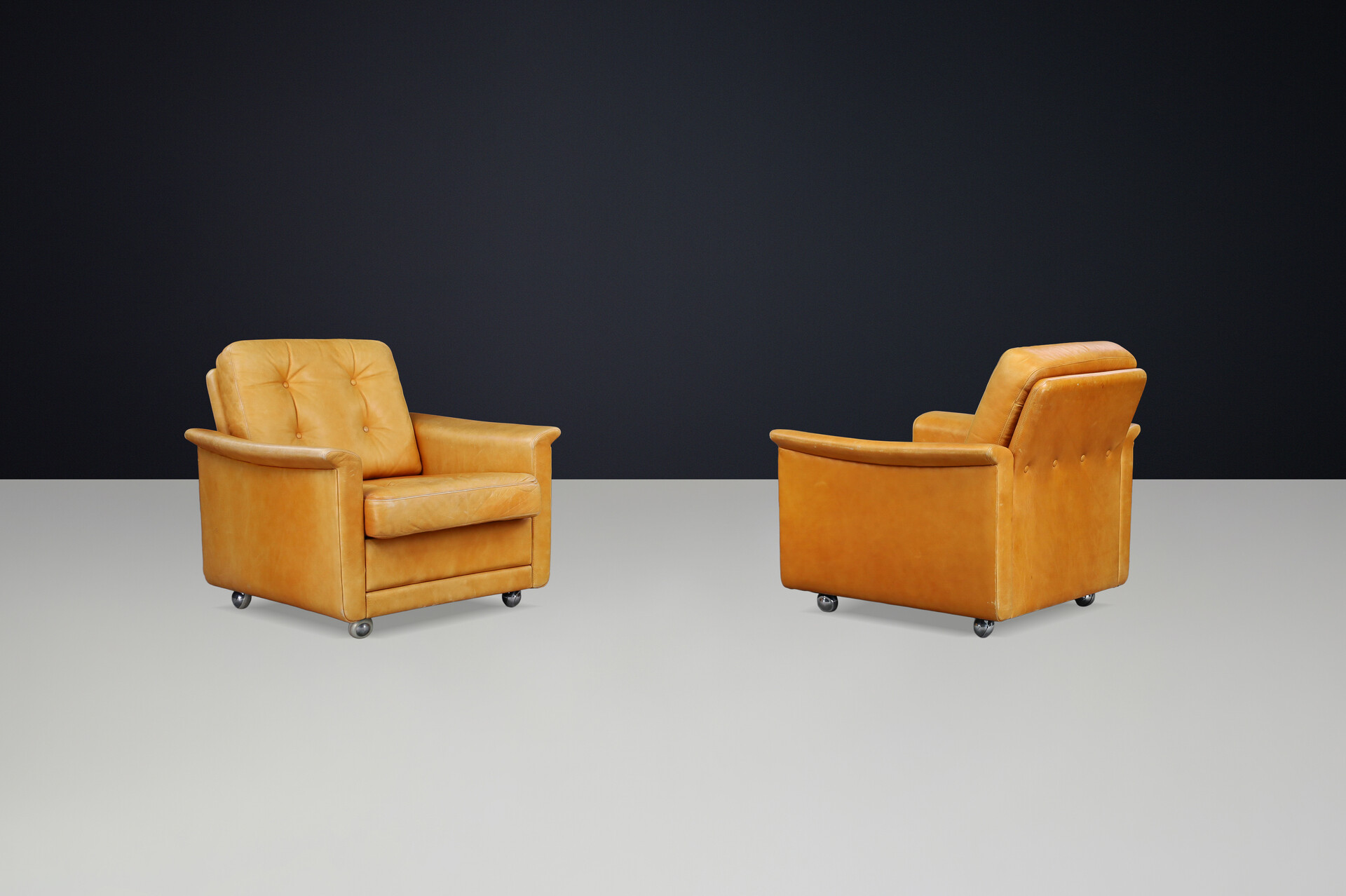 Mid century modern Lounge chairs In Cognac Leather , Germany 1960s Mid-20th century