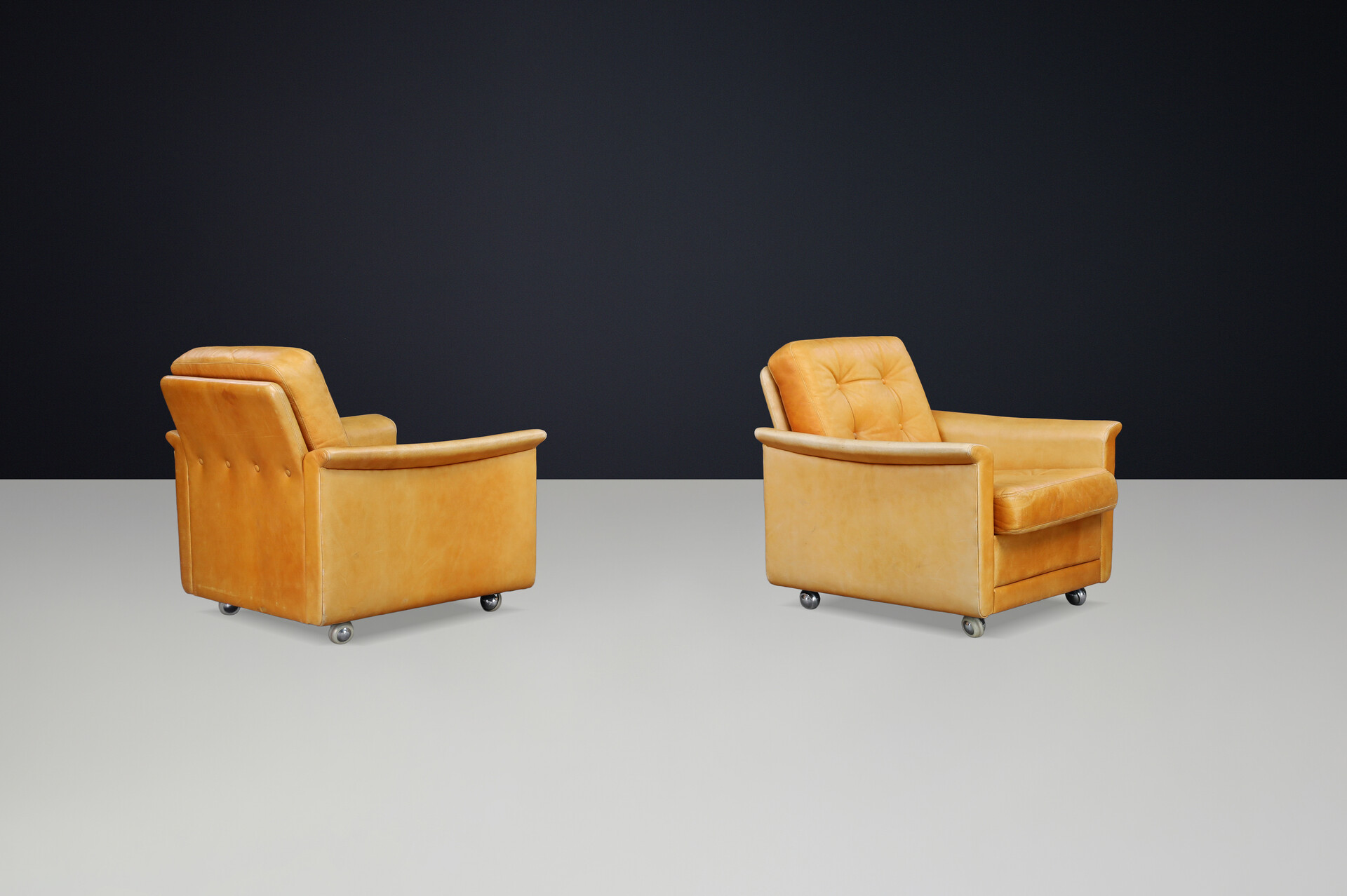 Mid century modern Lounge chairs In Cognac Leather , Germany 1960s Mid-20th century