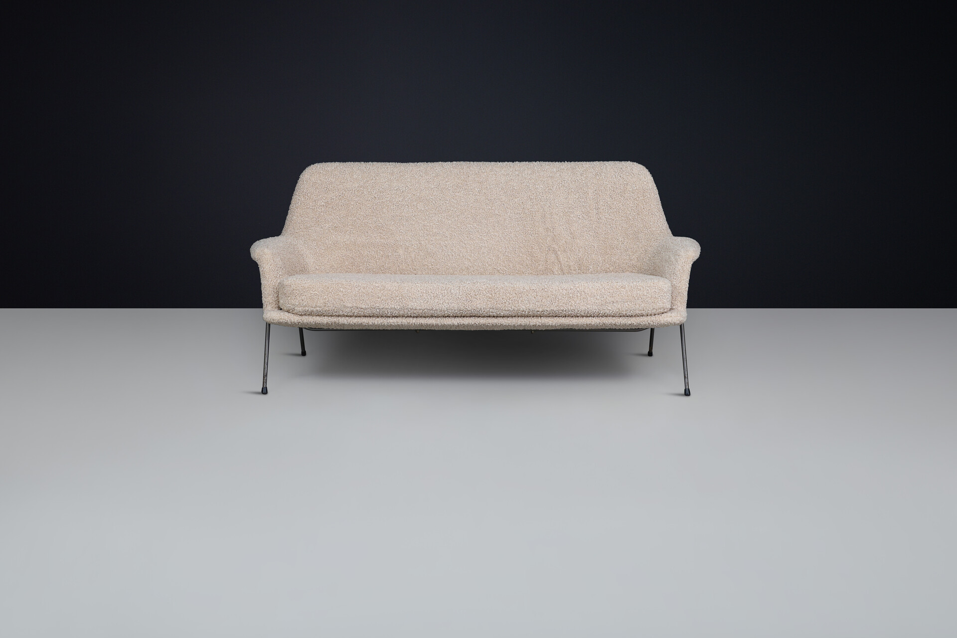 Mid century modern Lounge sofa in teddy fabric , The Netherlands 1960s Mid-20th century