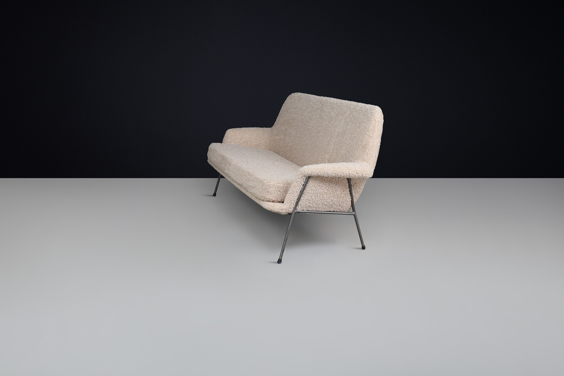 Mid century modern Lounge sofa in teddy fabric , The Netherlands 1960s Mid-20th century