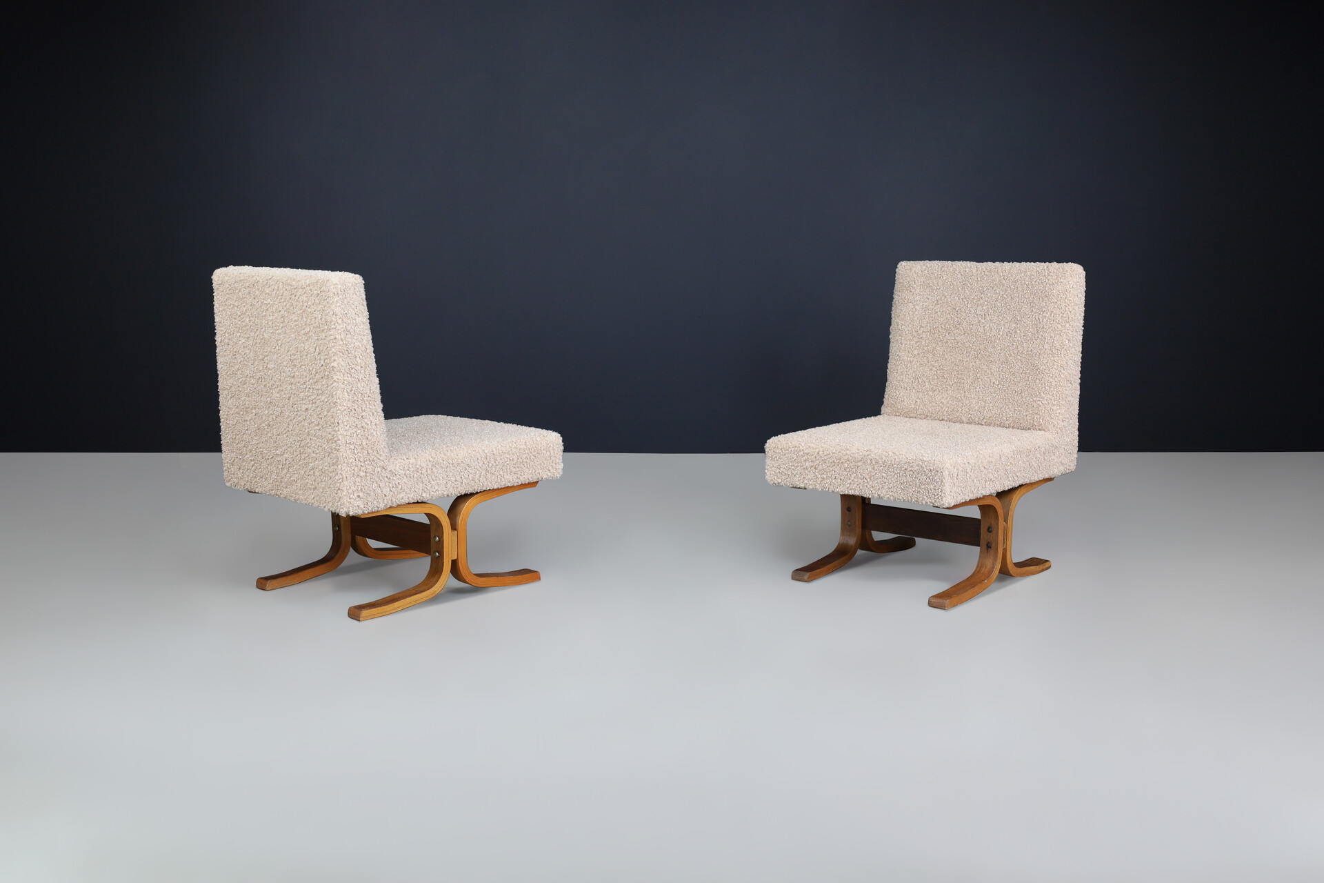 Mid century modern Ludvik Volak Bentwood and teddy Upholstery Lounge chairs, Cz 1960s Mid-20th century
