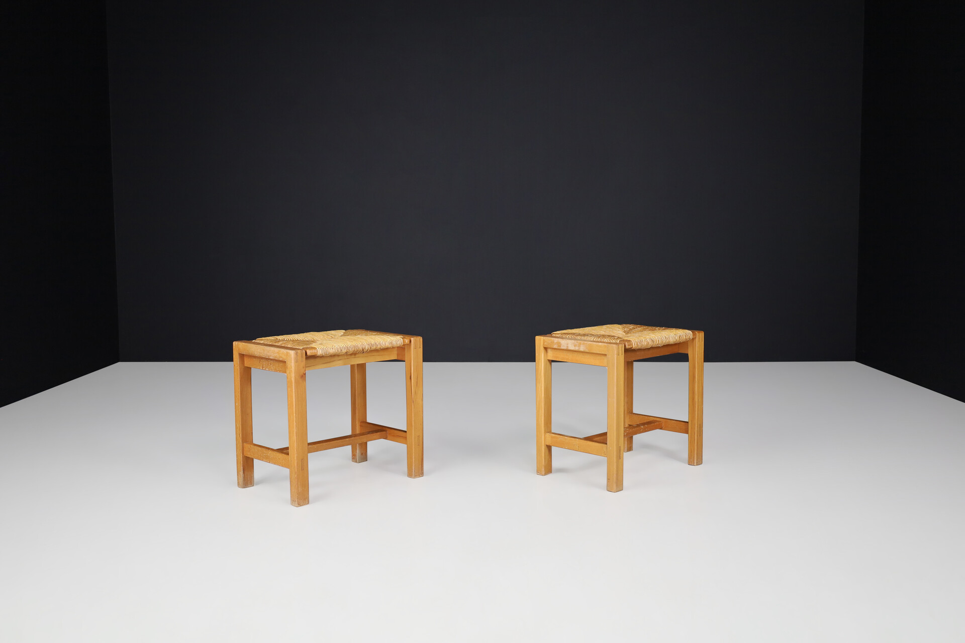 Mid century modern Maison Regain style stools in elm and rush, France 1970s Late-20th century