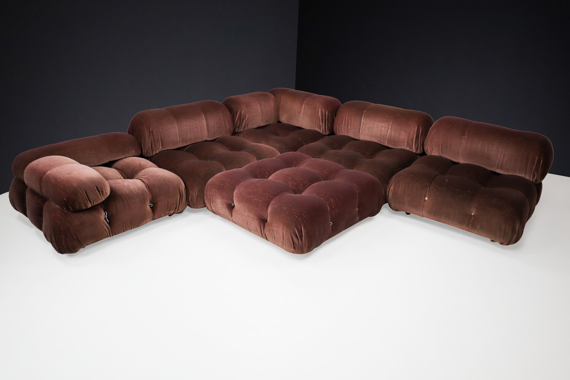 Mid century modern Mario Bellini, Camaleonda Modular Sofa, C&B italia , 1970s Mid-Century Modern 21 th century