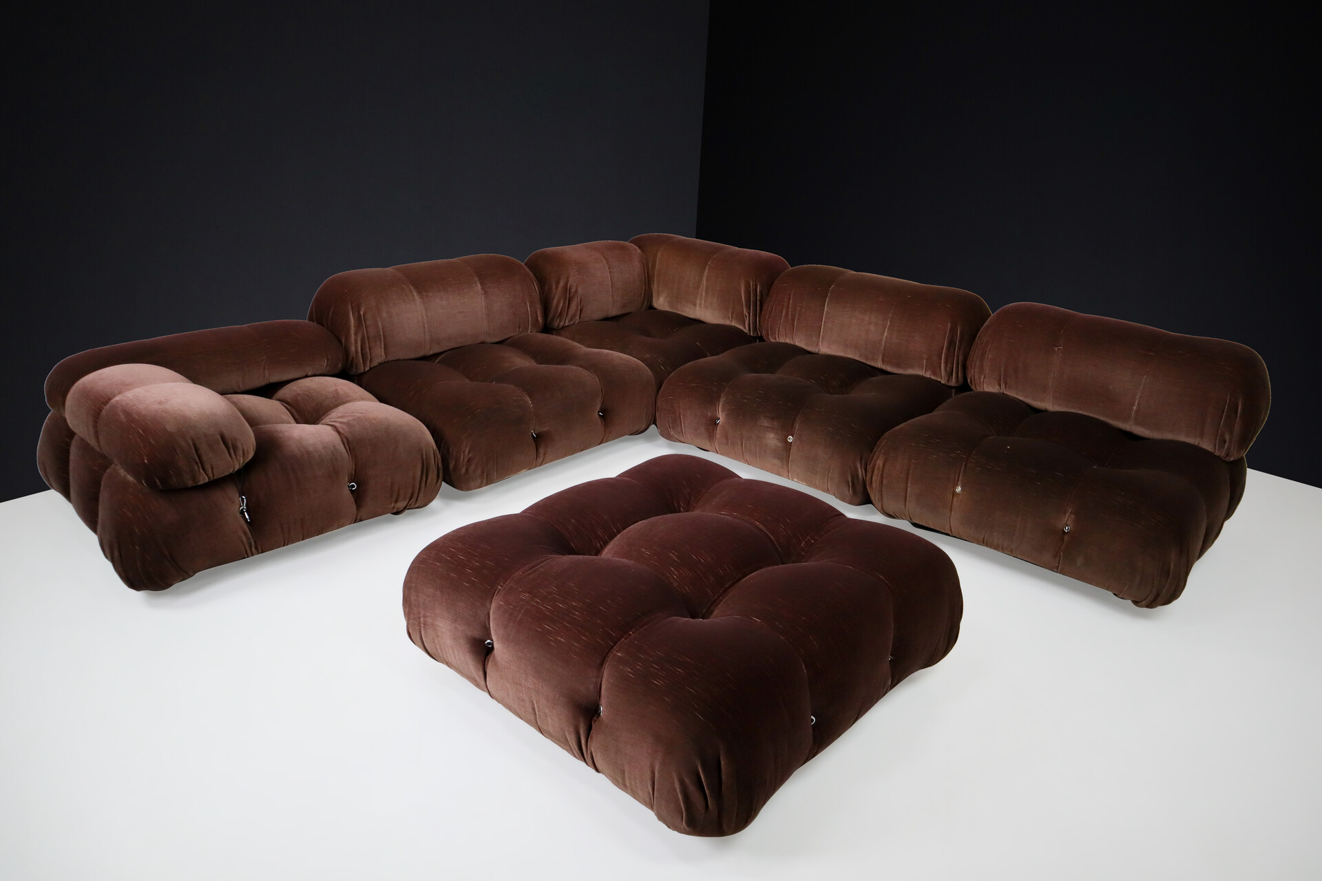 Mid century modern Mario Bellini, Camaleonda Modular Sofa, C&B italia , 1970s Mid-Century Modern 21 th century