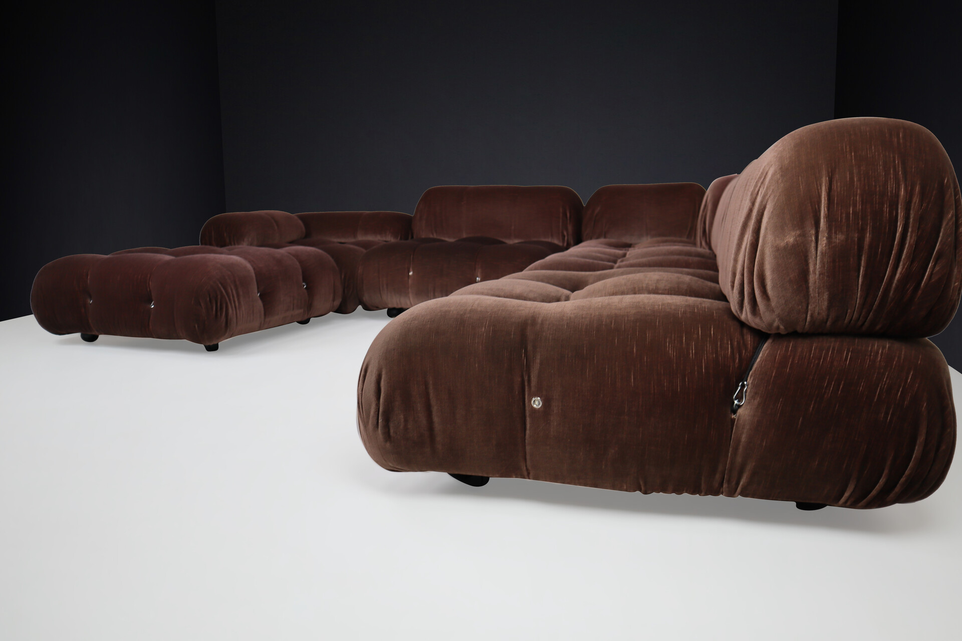 Mid century modern Mario Bellini, Camaleonda Modular Sofa, C&B italia , 1970s Mid-Century Modern 21 th century