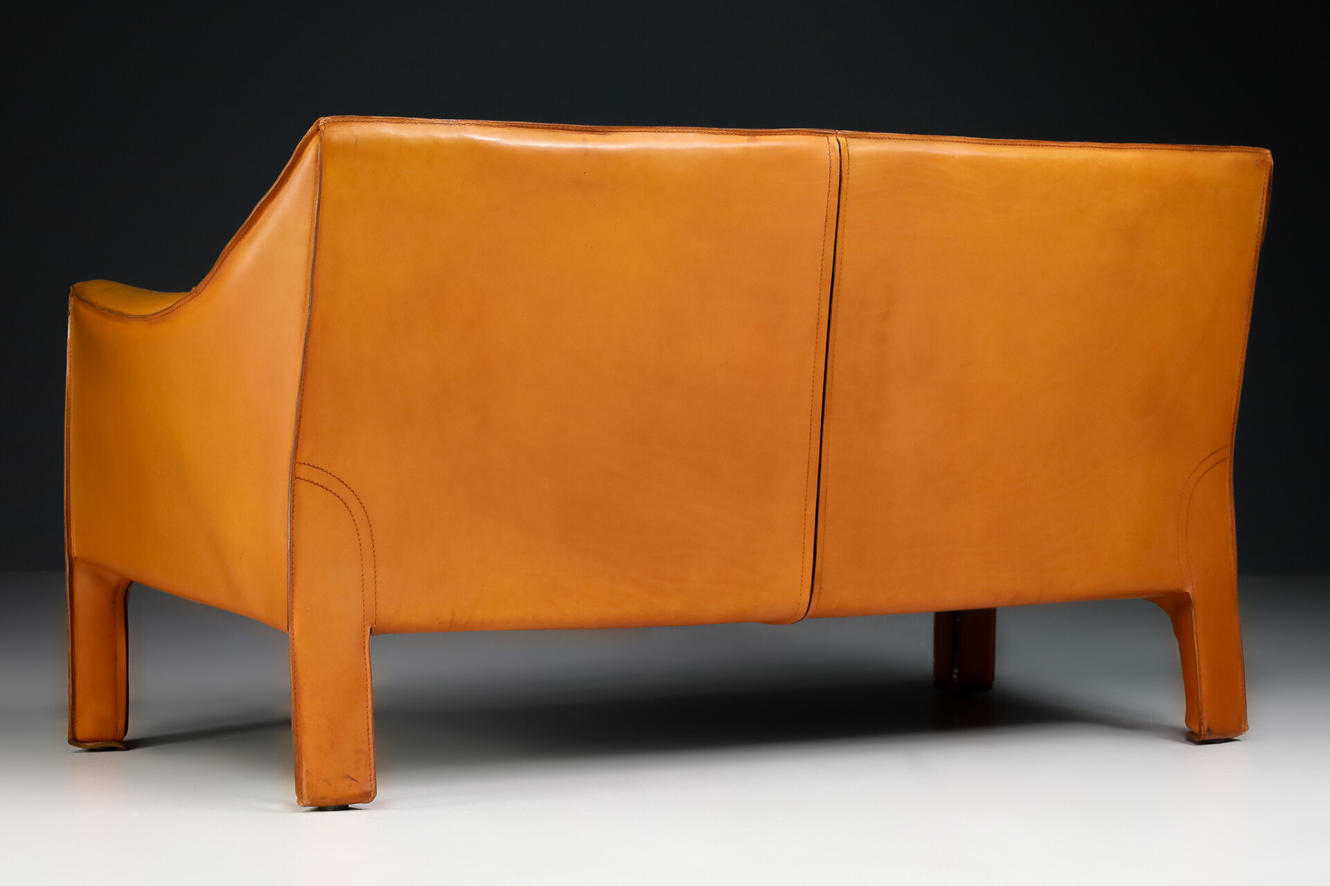 Mid century modern Mario Bellini for Cassina Cab 415 Buffalo Cognac Leather Sofa/Bench Italy, 1980s Mid-20th century