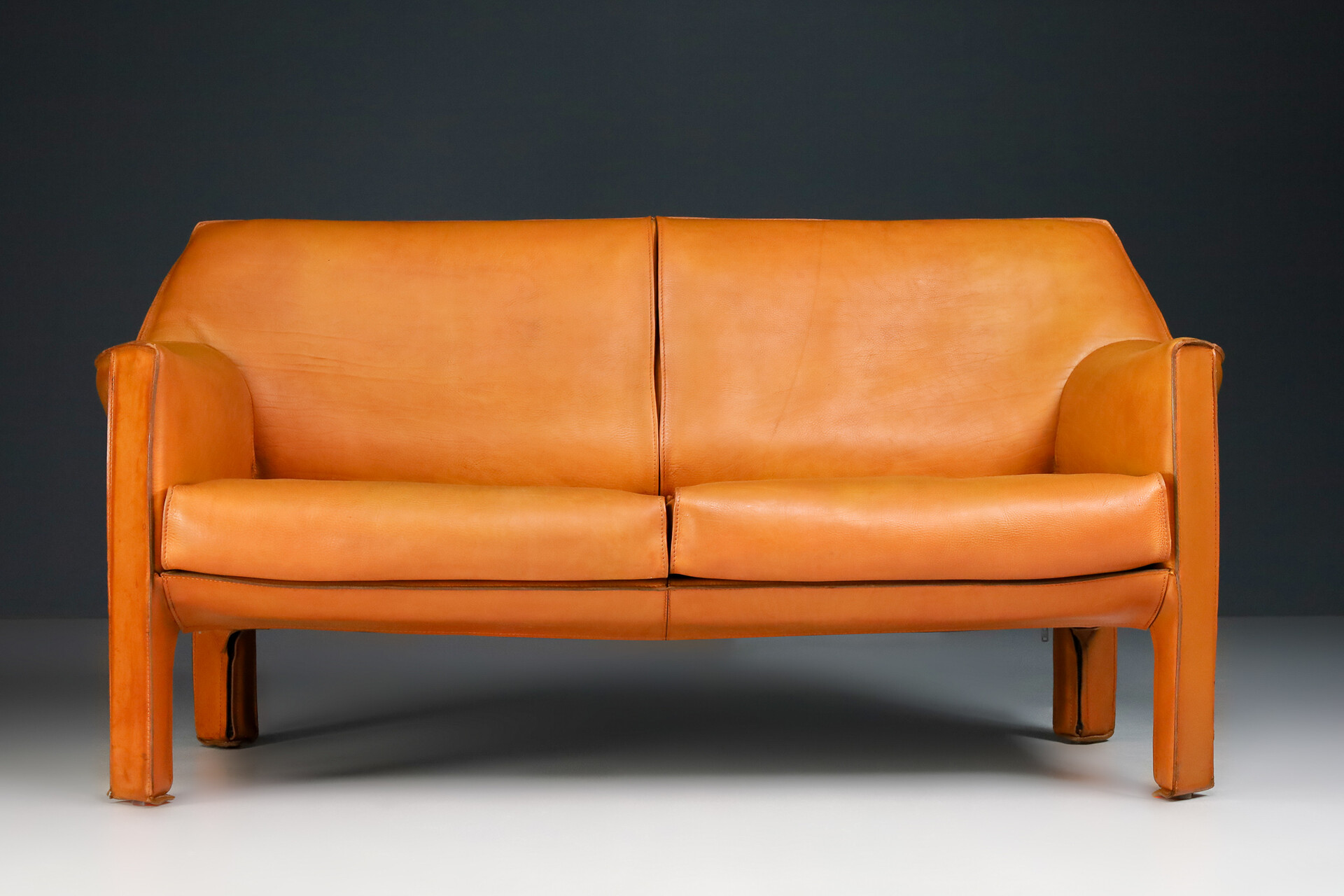 Mid century modern Mario Bellini for Cassina Cab 415 Buffalo Cognac Leather Sofa/Bench Italy, 1980s Mid-20th century