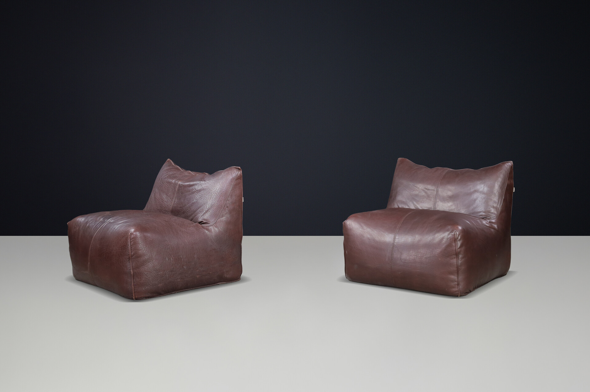 Mid century modern Mario Bellini ‘Le Bambole’ Chairs for B&B Italia, 1971, Brown Leather, Set of 2 Late-20th century