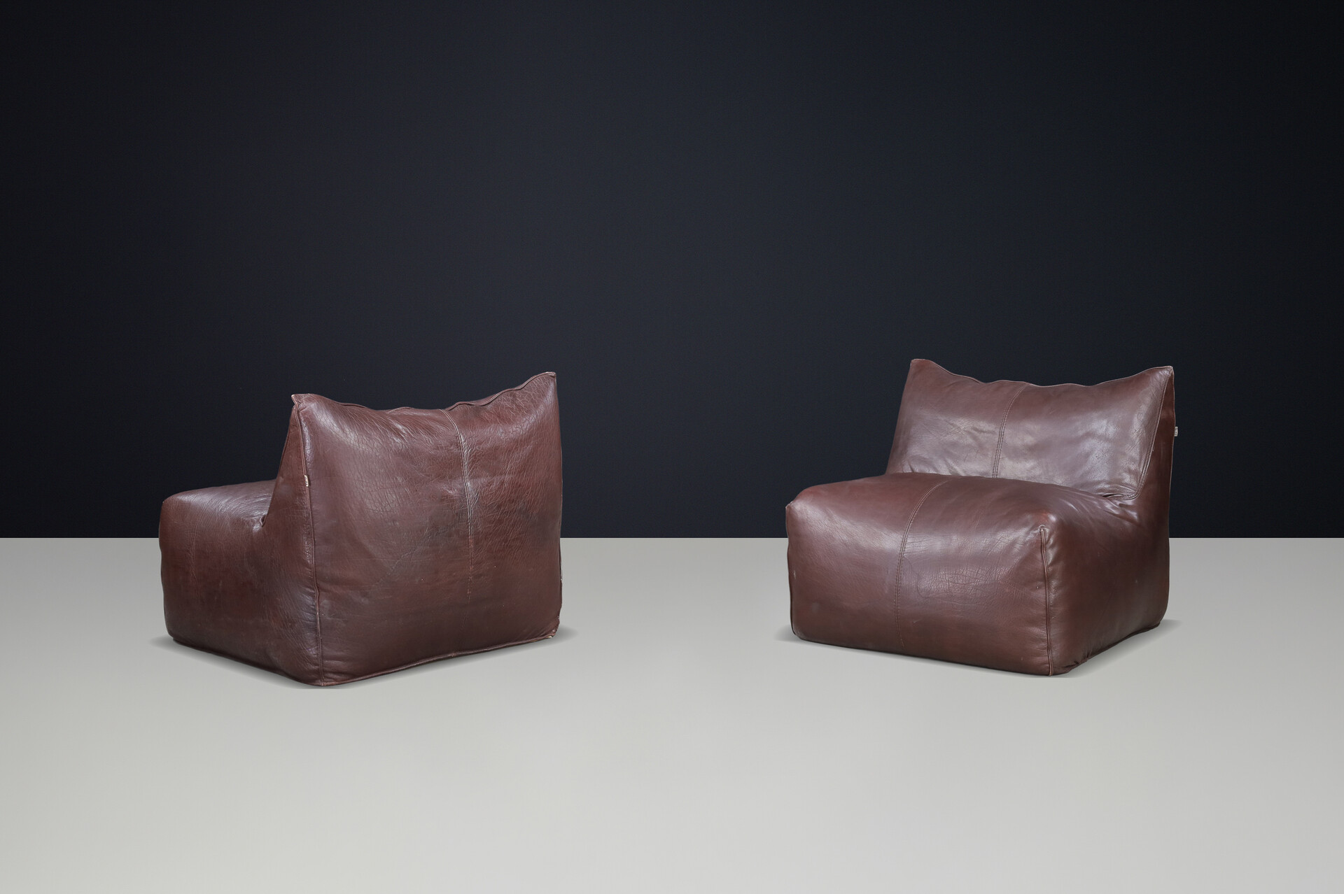 Mid century modern Mario Bellini ‘Le Bambole’ Chairs for B&B Italia, 1971, Brown Leather, Set of 2 Late-20th century