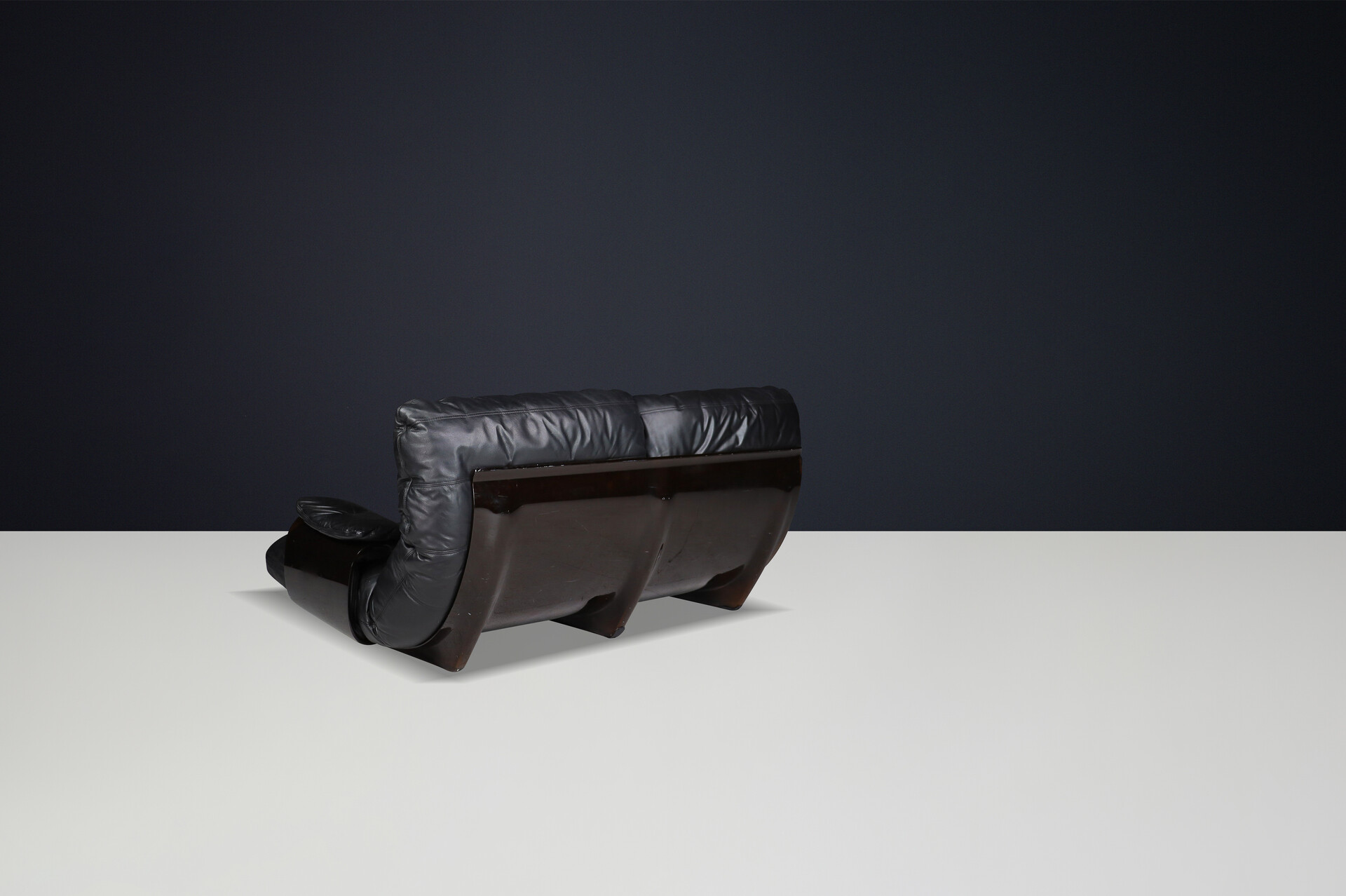 Mid century modern Michel Ducaroy Marsala lounge sofa in Black leather Ligne Roset France 1970s Late-20th century