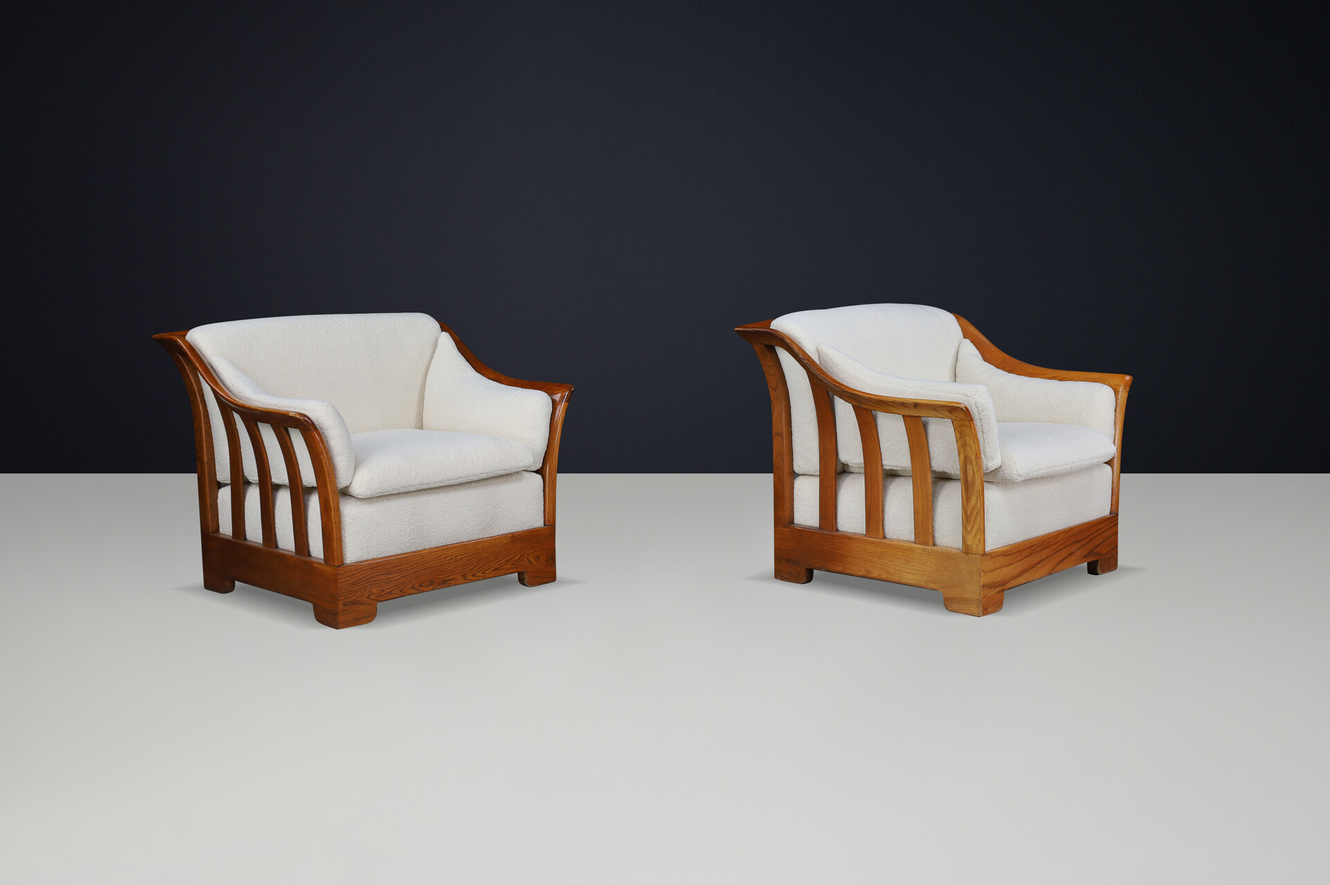 Mid century modern Mobil Girgi Lounge chairs in New Teddy Re-Upholstery , Italy 1960s Mid-20th century