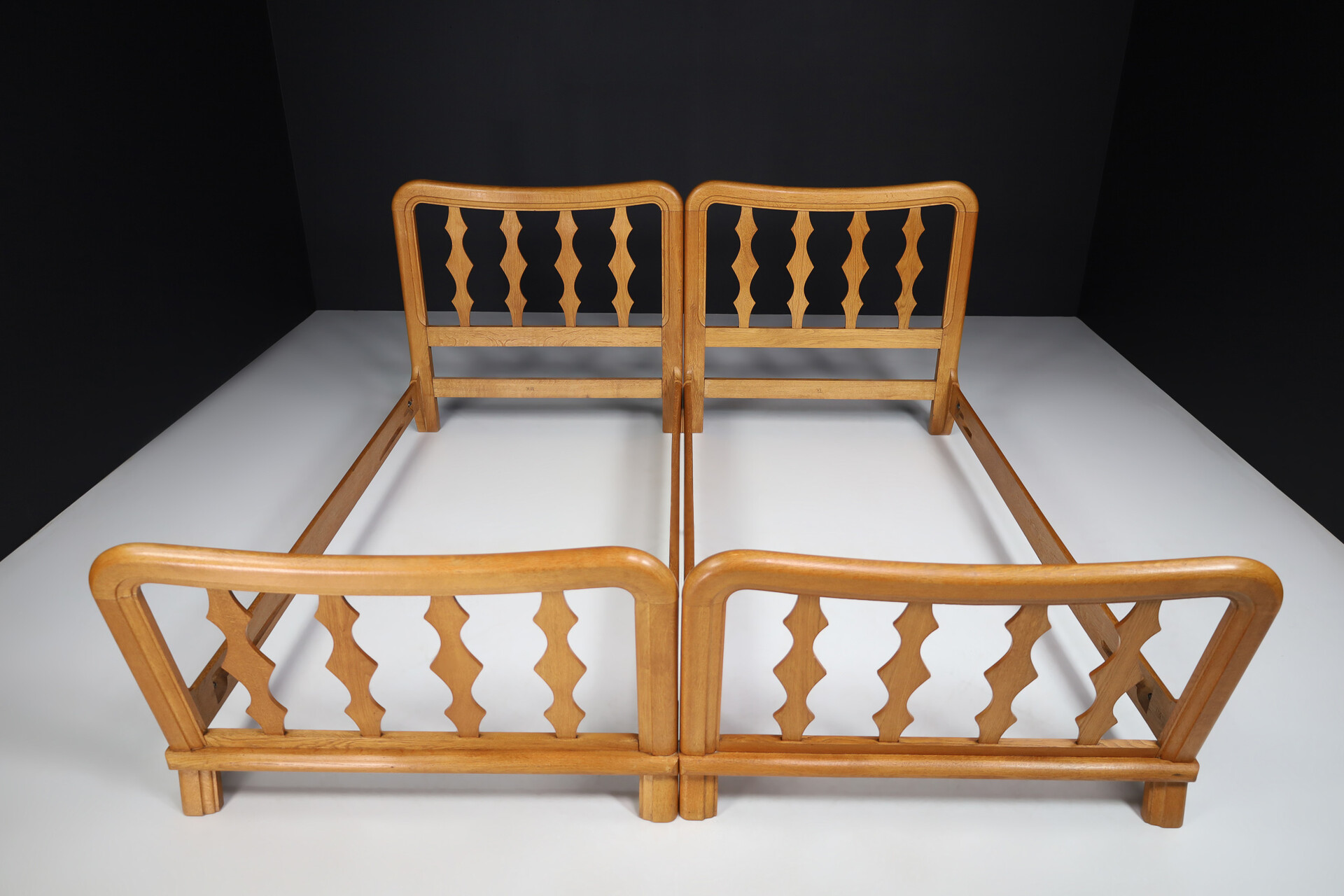 Mid century modern Modern Guillerme & Chambron Bed In Solid Blond Oak , France 1960s Mid-20th Century Mid-20th century