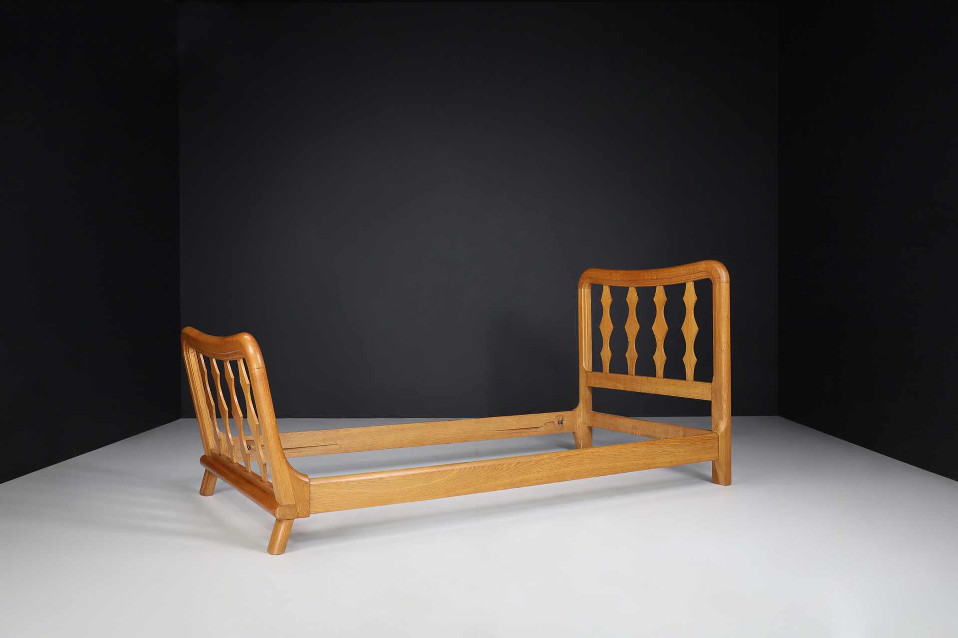 Mid century modern Modern Guillerme & Chambron Bed In Solid Blond Oak , France 1960s Mid-20th Century Mid-20th century