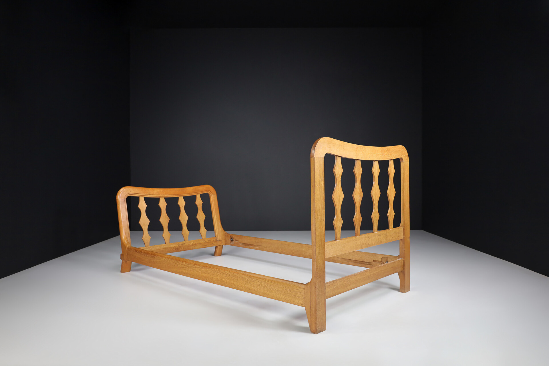 Mid century modern Modern Guillerme & Chambron Bed In Solid Blond Oak , France 1960s Mid-20th Century Mid-20th century