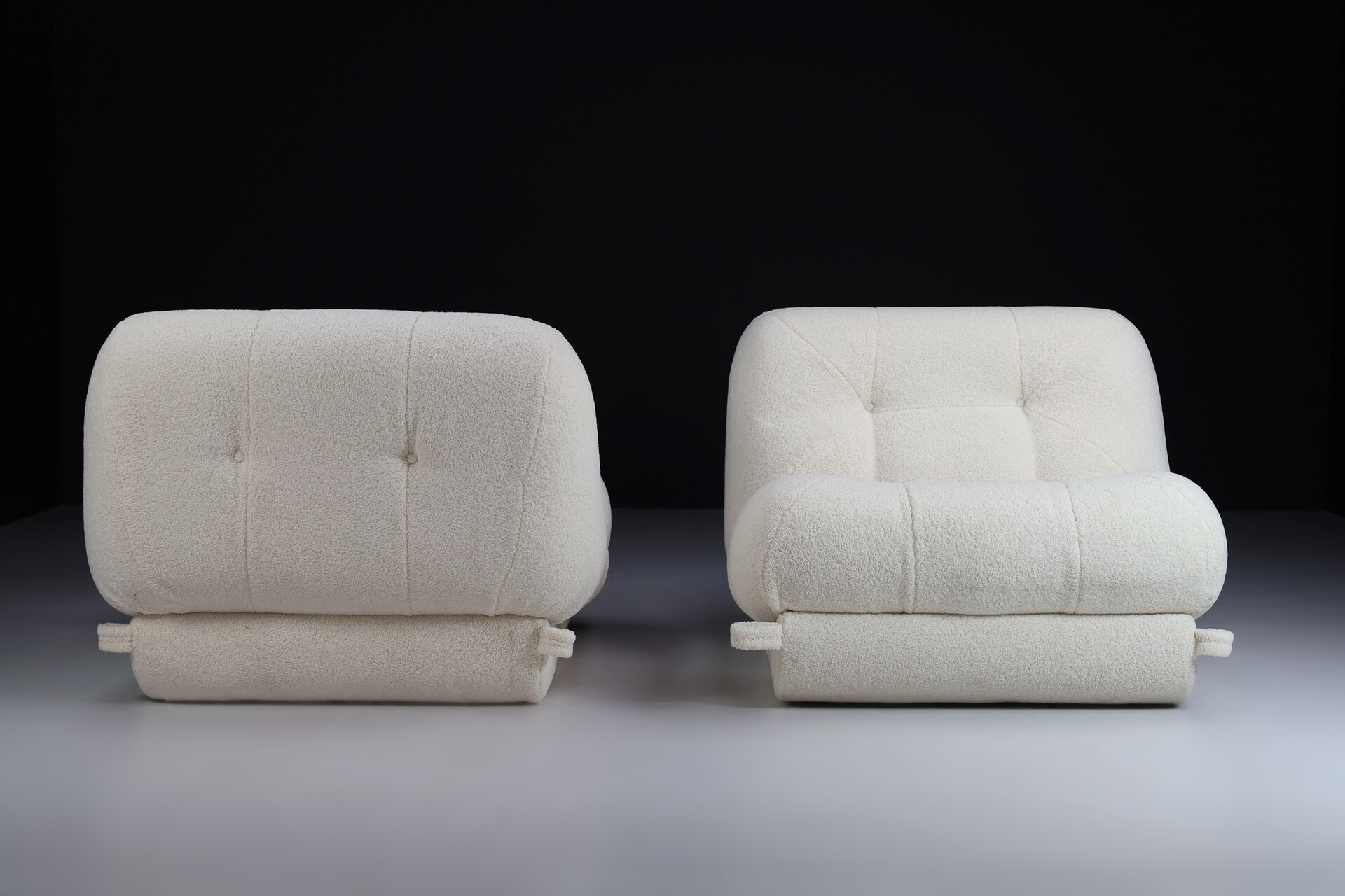 Mid century modern Modular lounge sofa / chairs in new teddy fabric by Nuvolone for Mimi Padova  , italy 1970s Mid-20th century