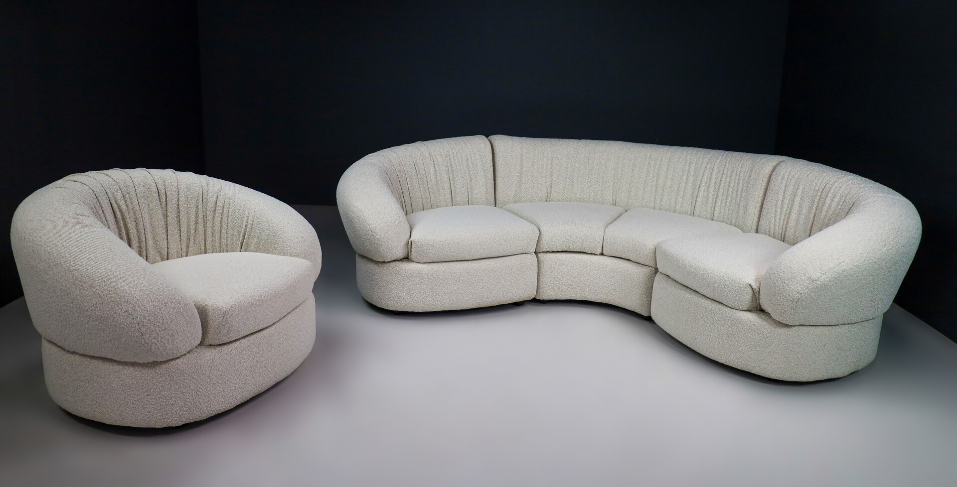 Mid century modern Modular sofa set with lounge chair in new bouclé fabric , italy 1960s Mid-20th century