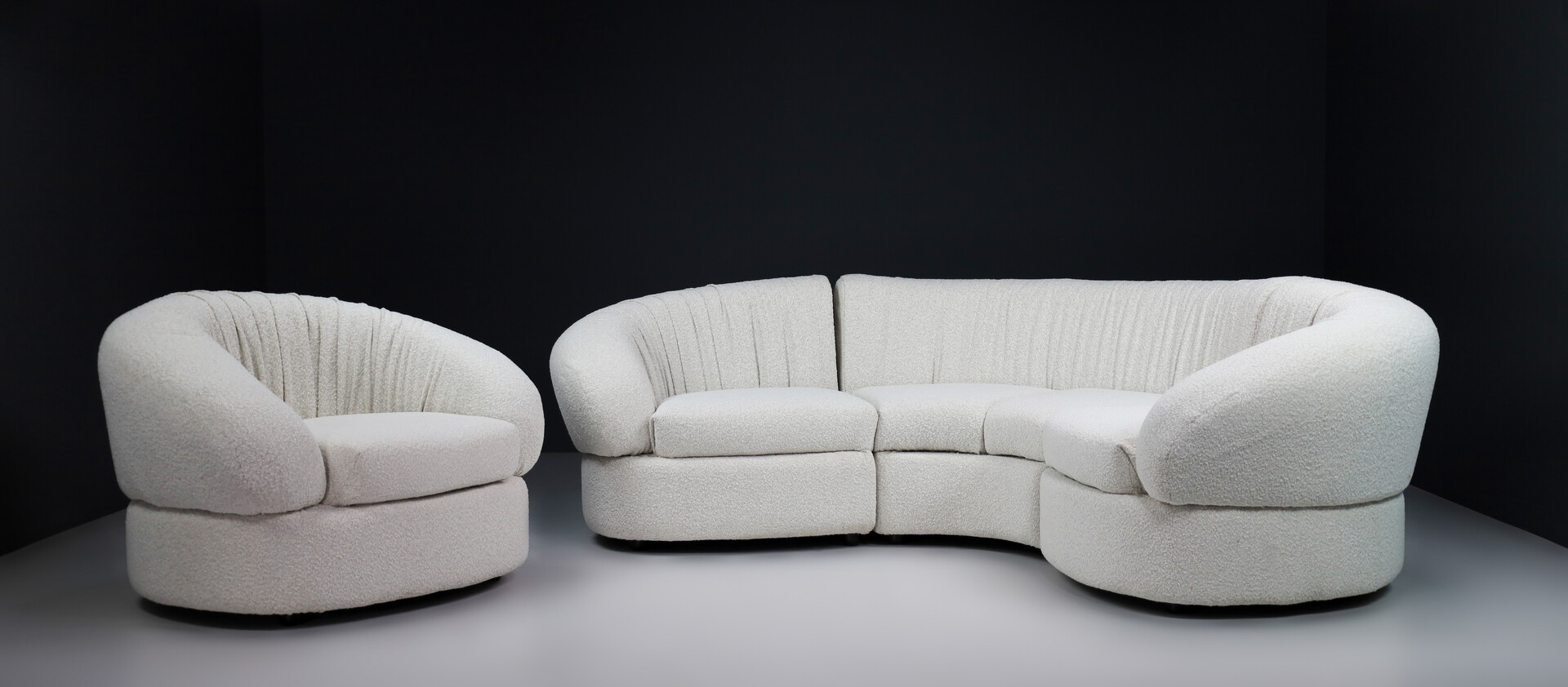 Mid century modern Modular sofa set with lounge chair in new bouclé fabric , italy 1960s Mid-20th century