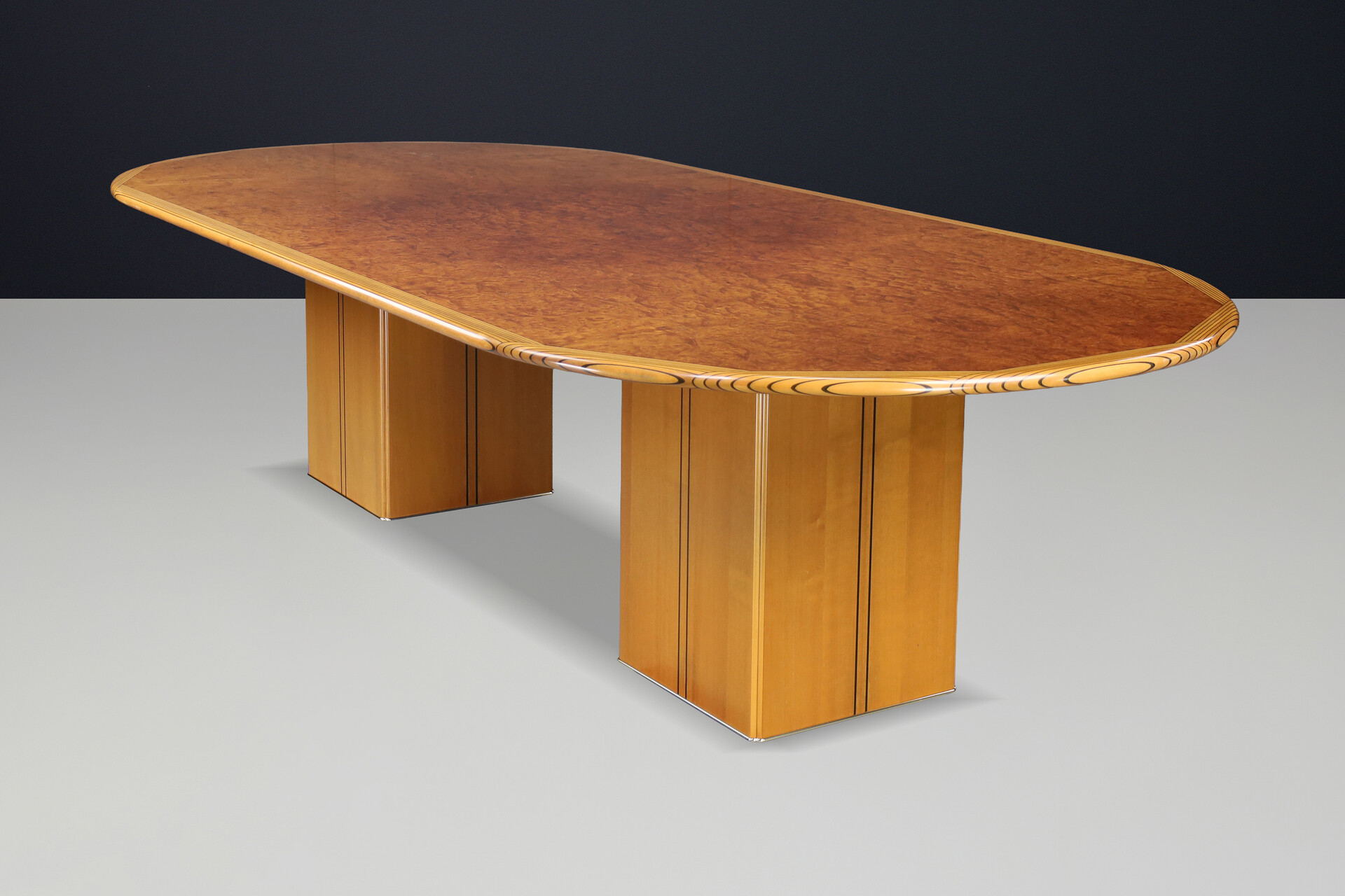 Mid century modern Monumental 280 cm “Africa” Table by Afra & Tobia Scarpa, Maxalto Italy, 1970s Late-20th century