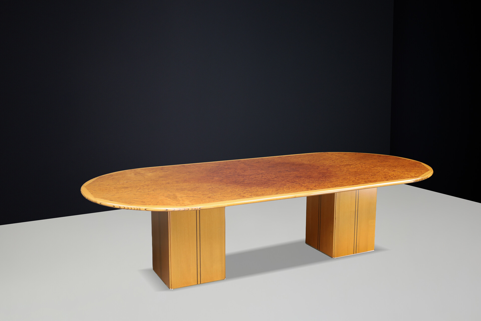 Mid century modern Monumental 280 cm “Africa” Table by Afra & Tobia Scarpa, Maxalto Italy, 1970s Late-20th century
