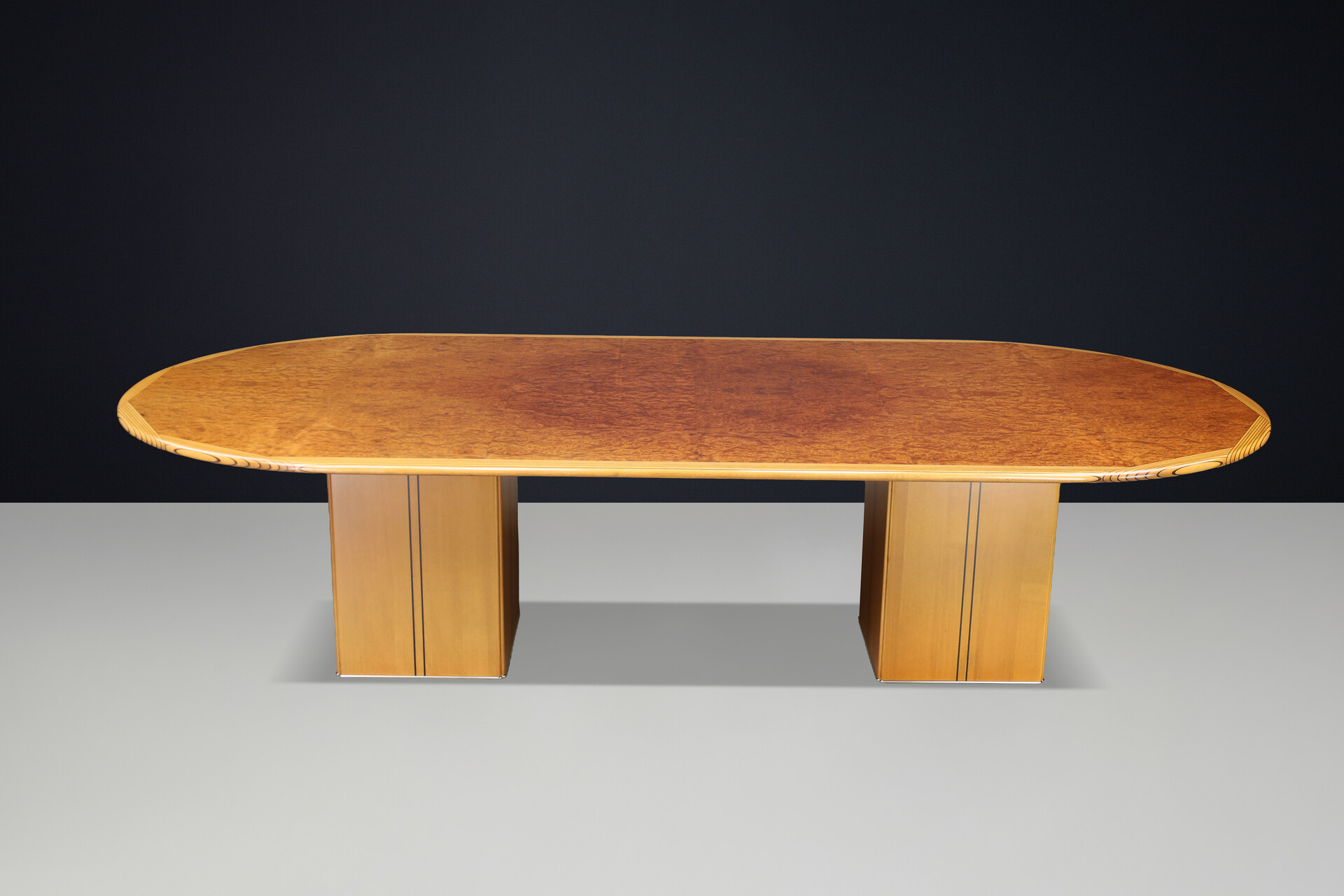 Mid century modern Monumental 280 cm “Africa” Table by Afra & Tobia Scarpa, Maxalto Italy, 1970s Late-20th century