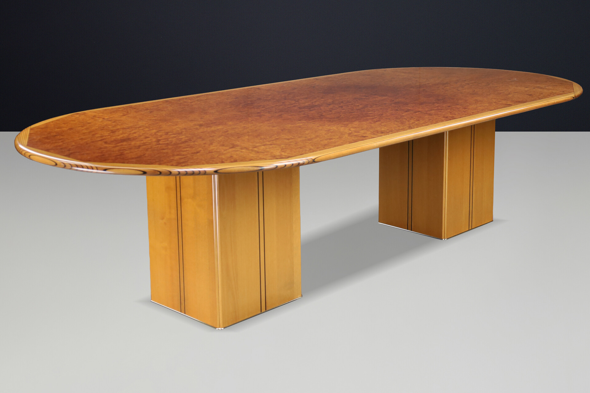 Mid century modern Monumental 280 cm “Africa” Table by Afra & Tobia Scarpa, Maxalto Italy, 1970s Late-20th century