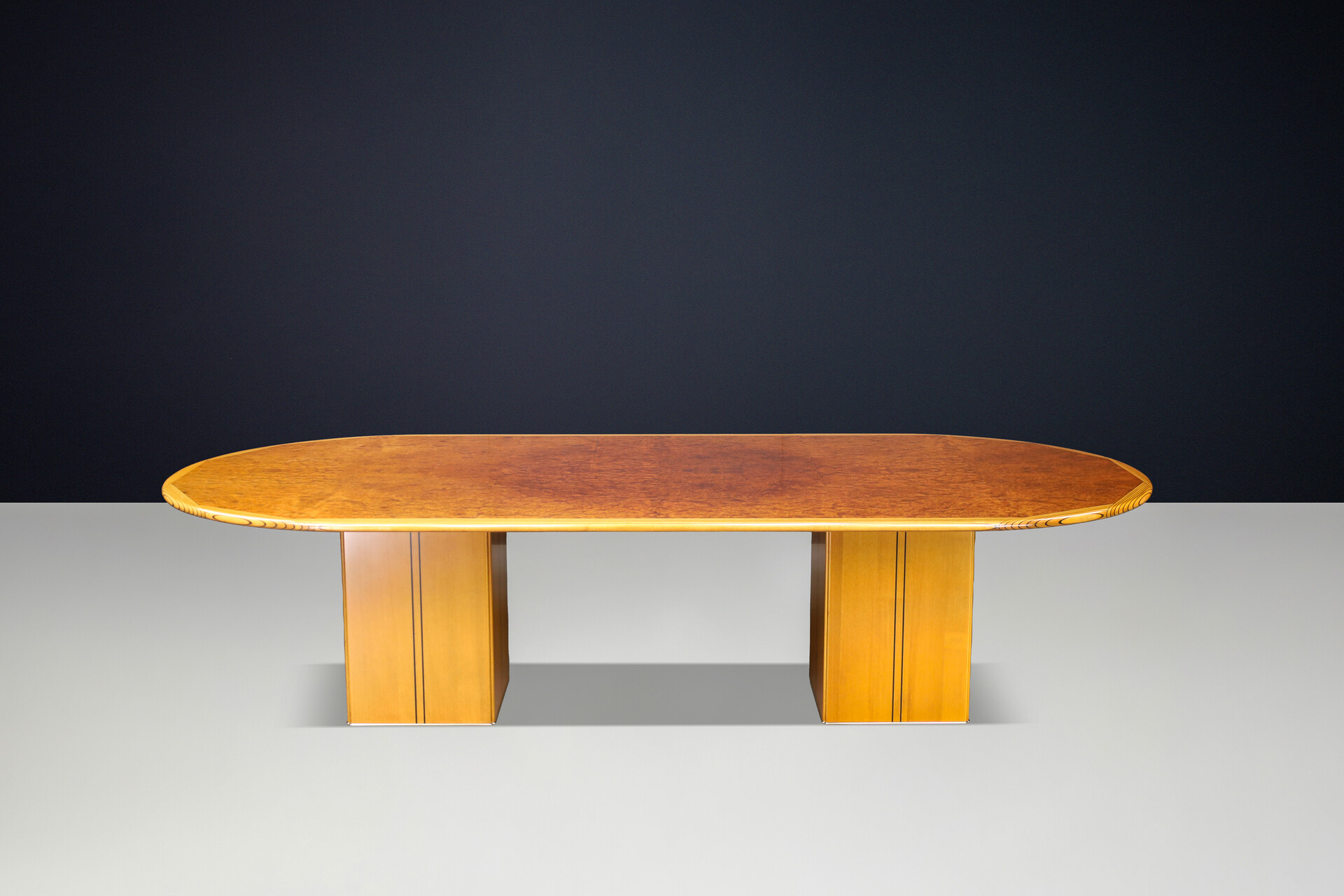 Mid century modern Monumental 280 cm “Africa” Table by Afra & Tobia Scarpa, Maxalto Italy, 1970s Late-20th century