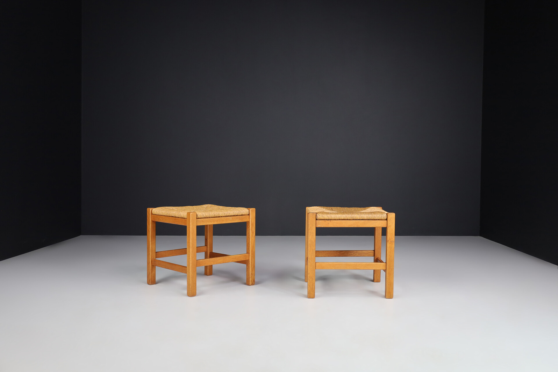 Mid century modern Oak and Rush stools, france 1960s Mid-20th century