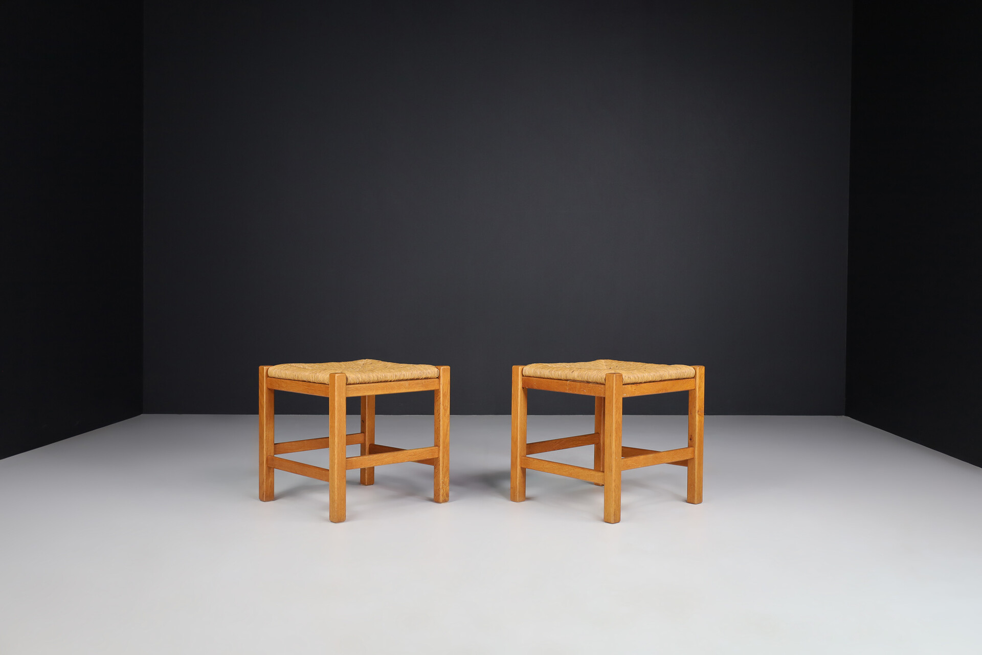 Mid century modern Oak and Rush stools, france 1960s Mid-20th century
