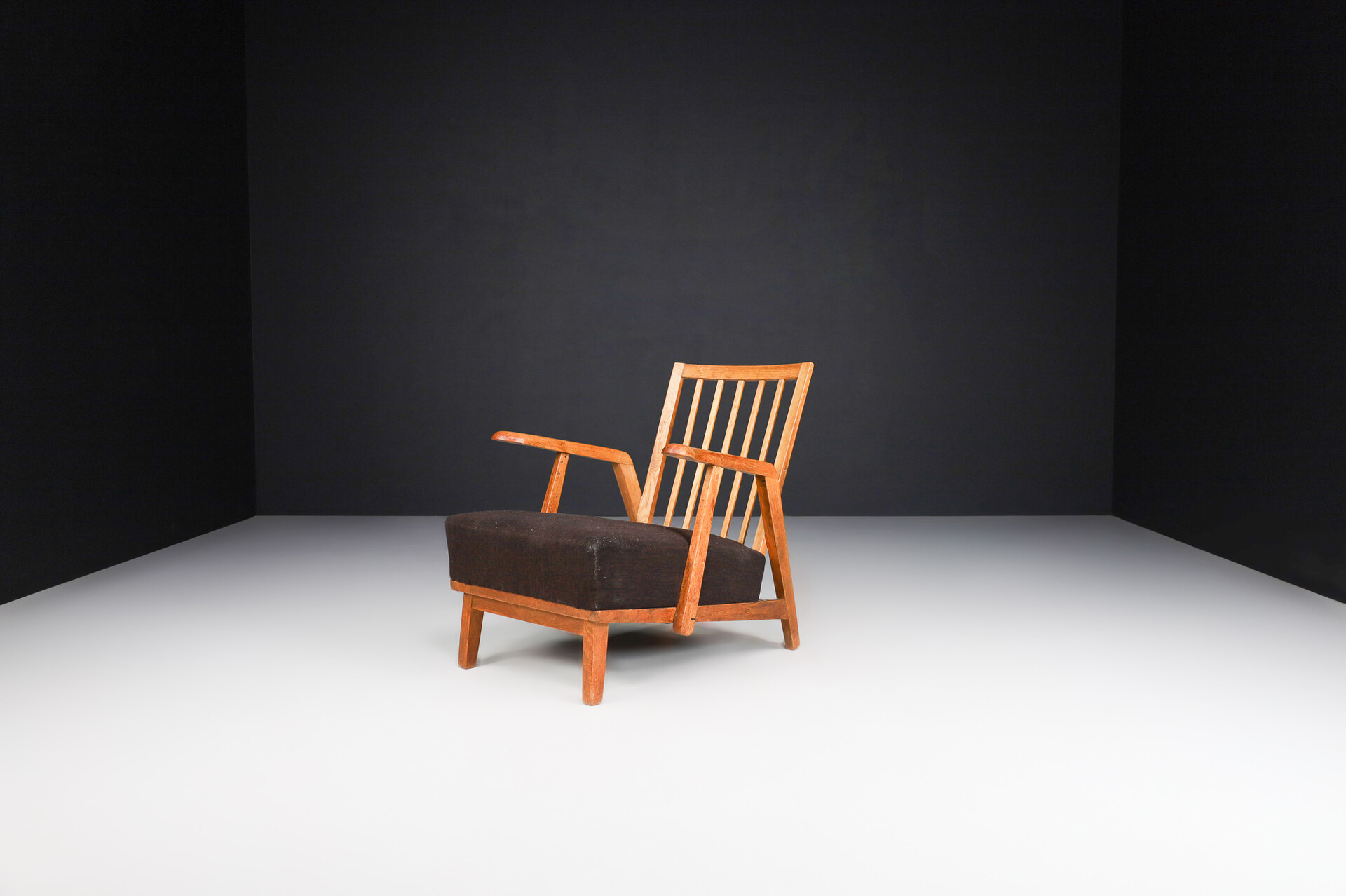 Mid century modern Oak lounge chair in original fabric, Praque 1950s Mid-20th century