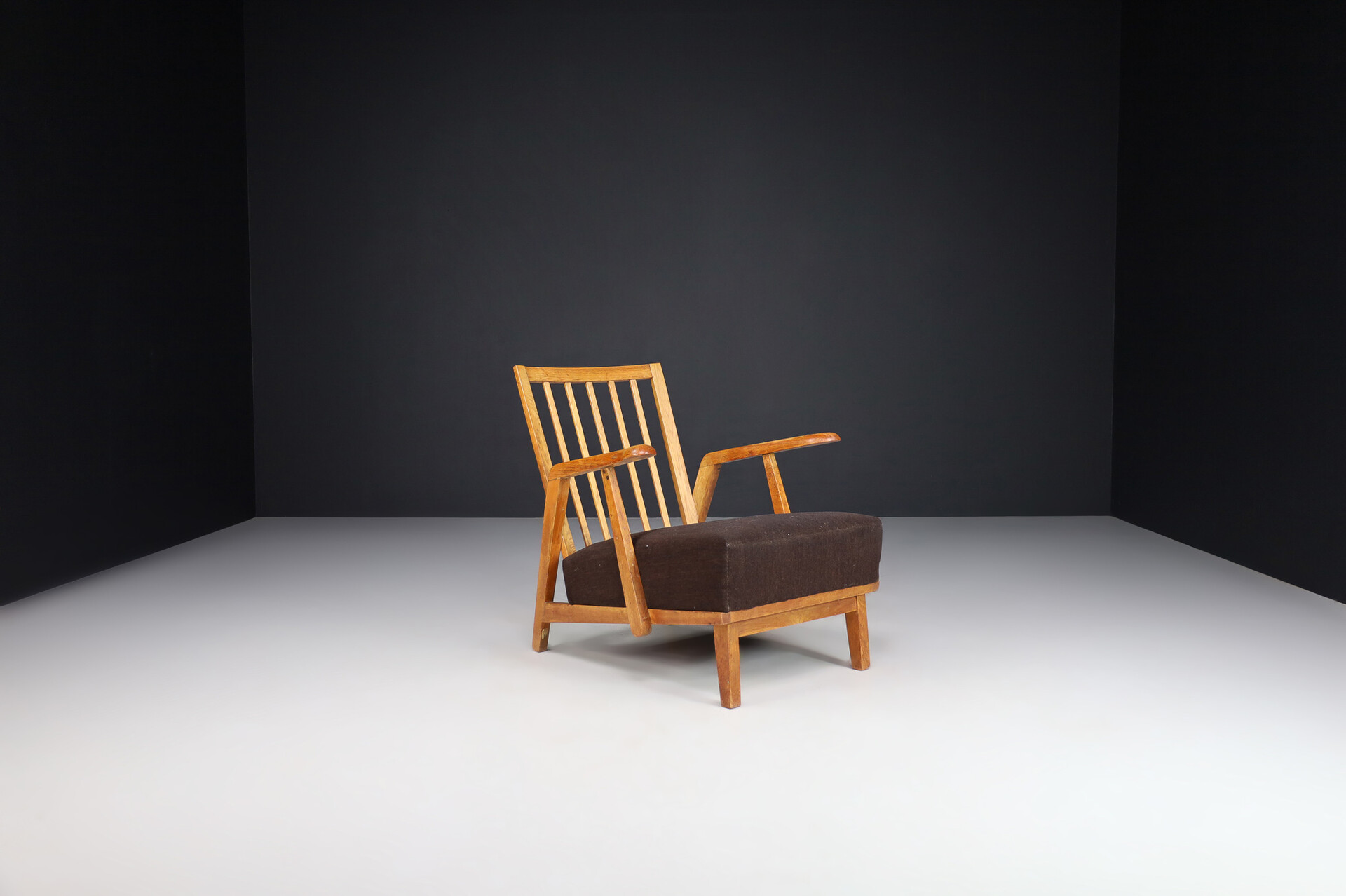 Mid century modern Oak lounge chair in original fabric, Praque 1950s Mid-20th century