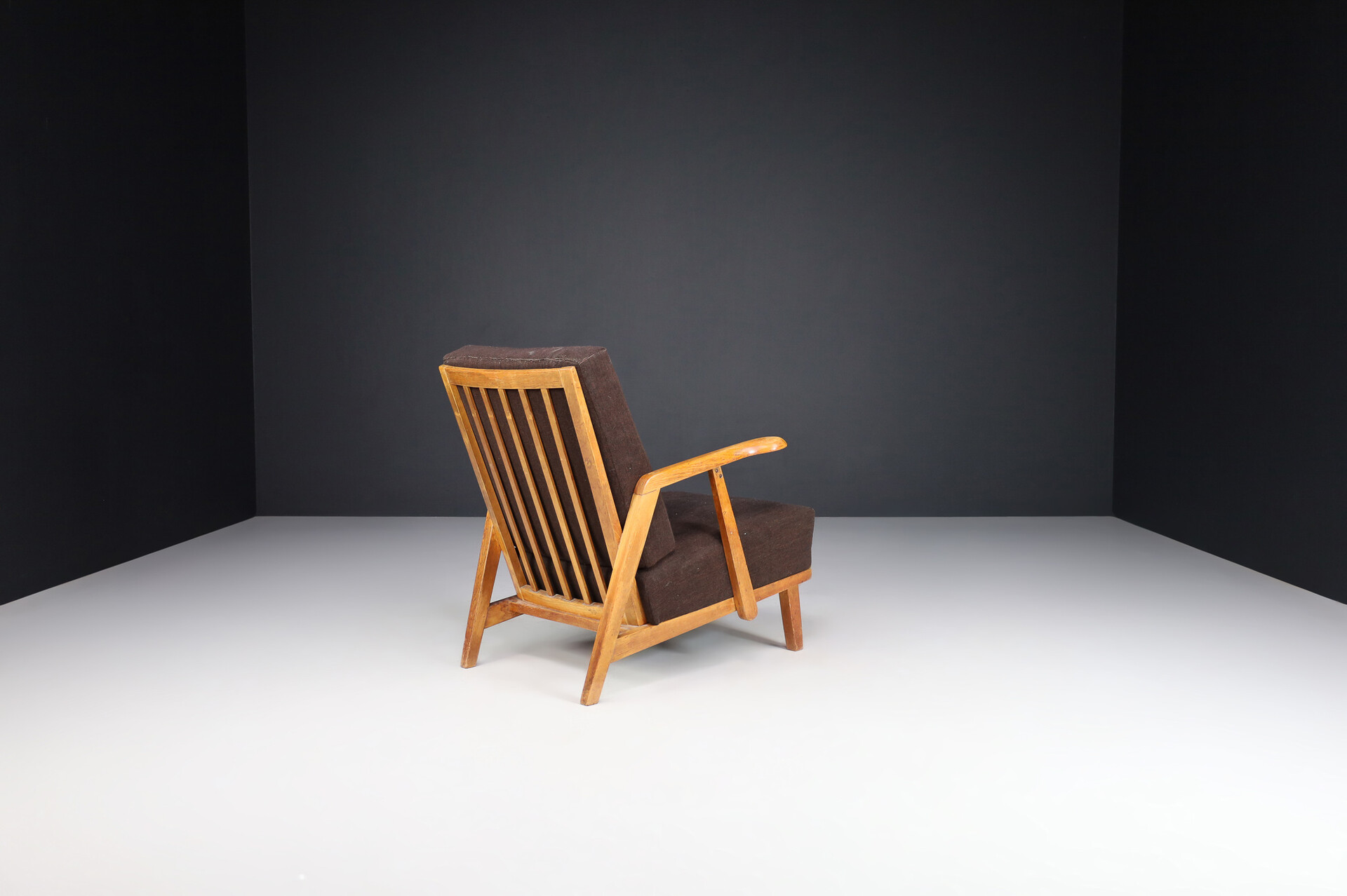 Mid century modern Oak lounge chair in original fabric, Praque 1950s Mid-20th century