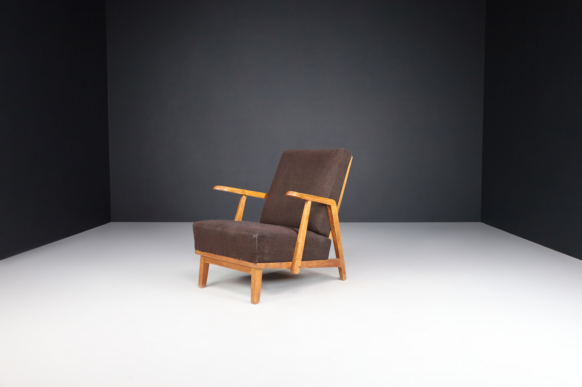 Mid century modern Oak lounge chair in original fabric, Praque 1950s Mid-20th century