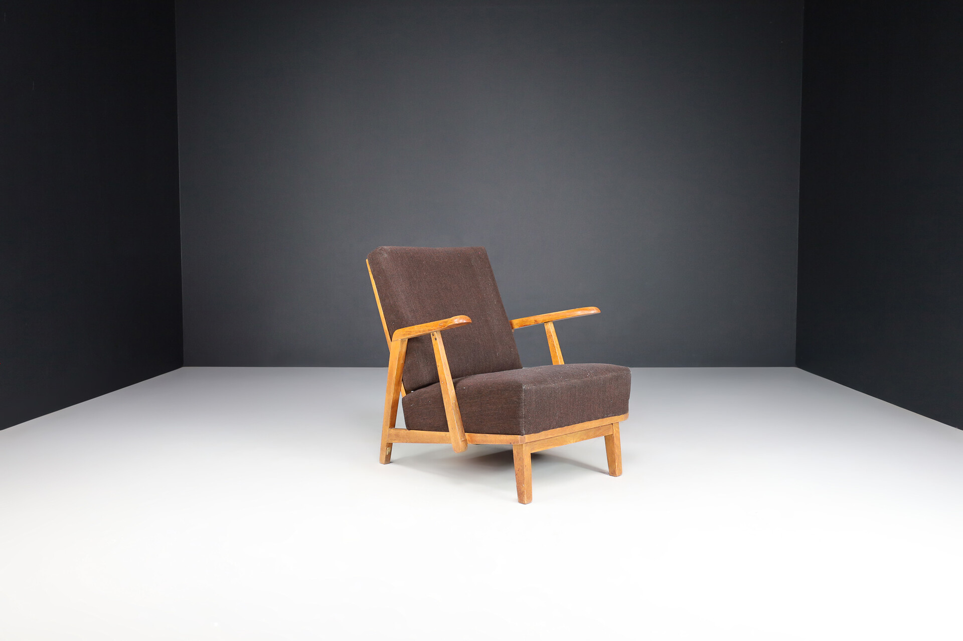 Mid century modern Oak lounge chair in original fabric, Praque 1950s Mid-20th century