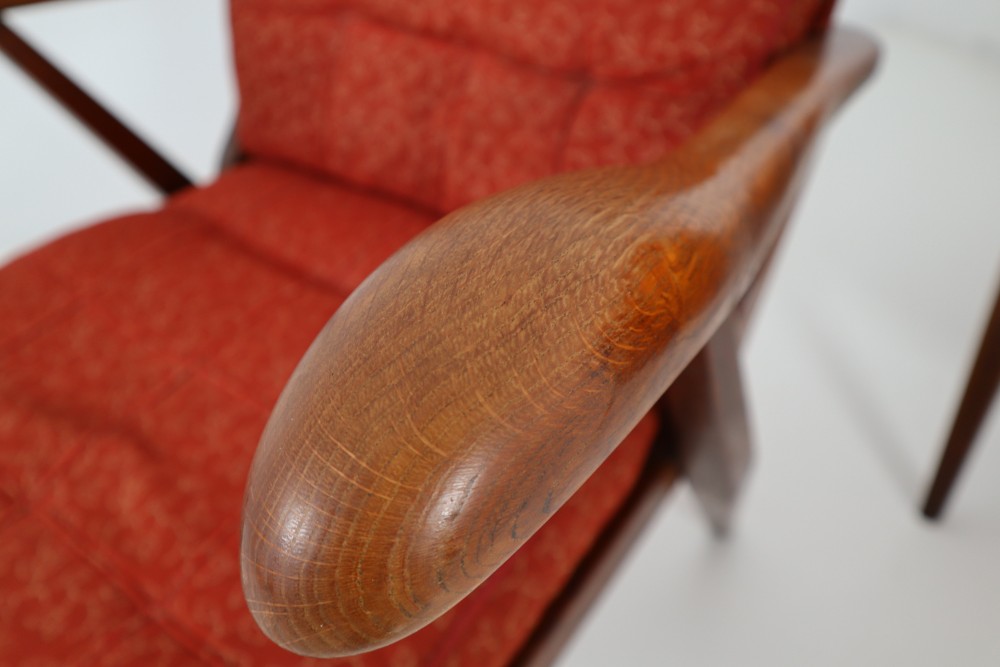 Mid century modern Oak Pair of Lounge Chairs with Sculptural Oak Wooden Frame Czech Republic, 1950s Mid-20th century