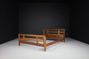 Mid century modern Oak Reconstruction bed in oak By René Gabriel, France, 1940's Mid-20th century