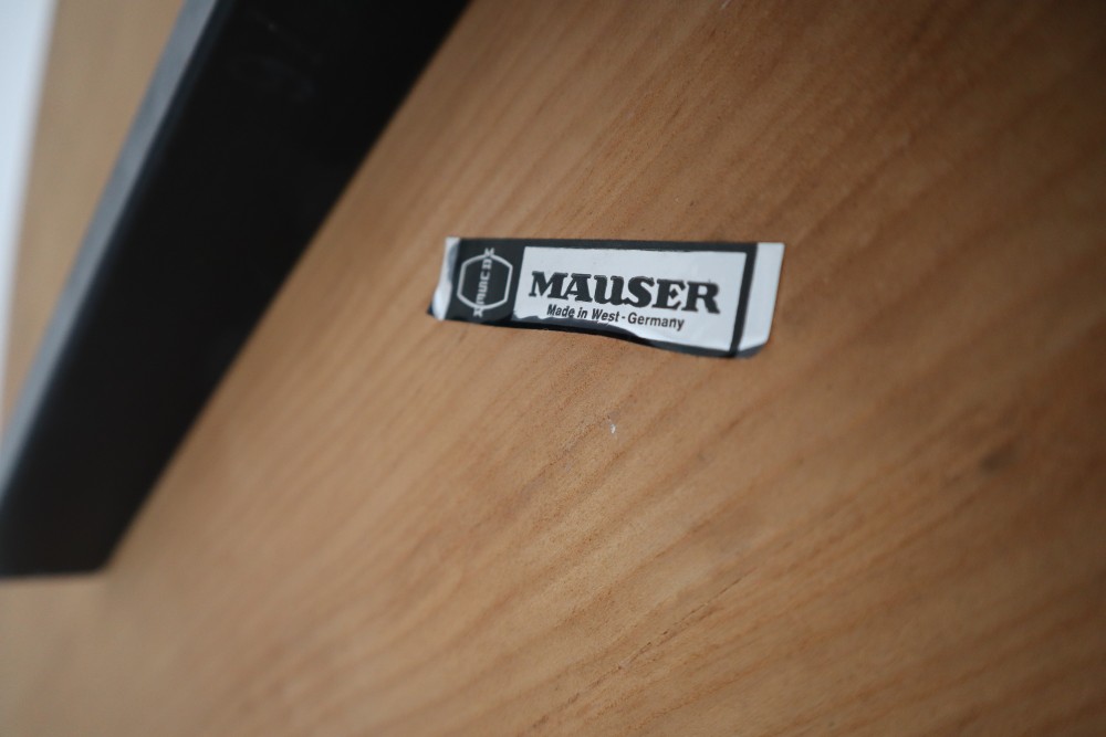 Mid century modern Office coffee table By Mauser Germany 1970s Mid-20th century