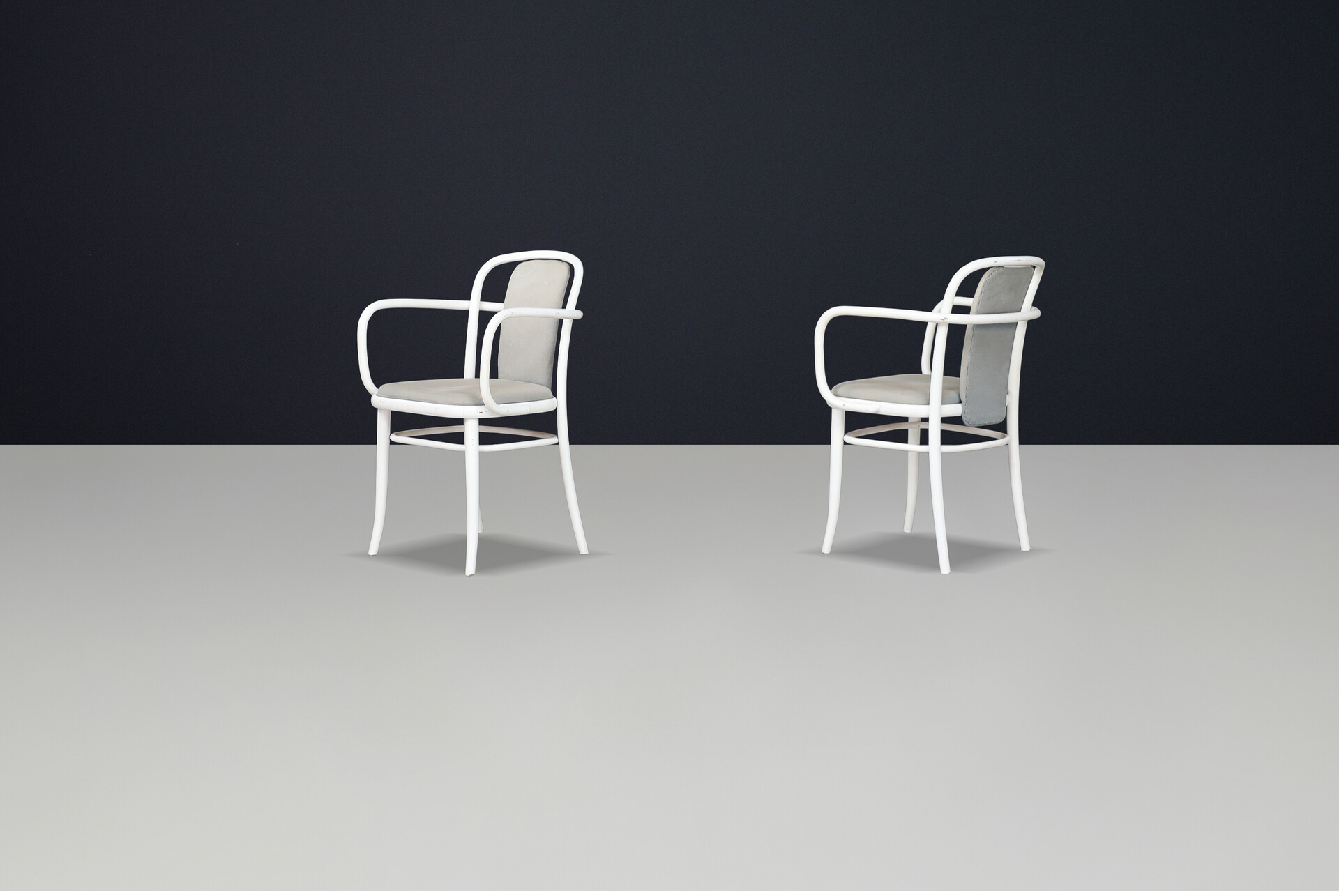 Mid century modern Original Upholstery Bentwood Arm Chairs by Ton, 1950s Mid-20th century