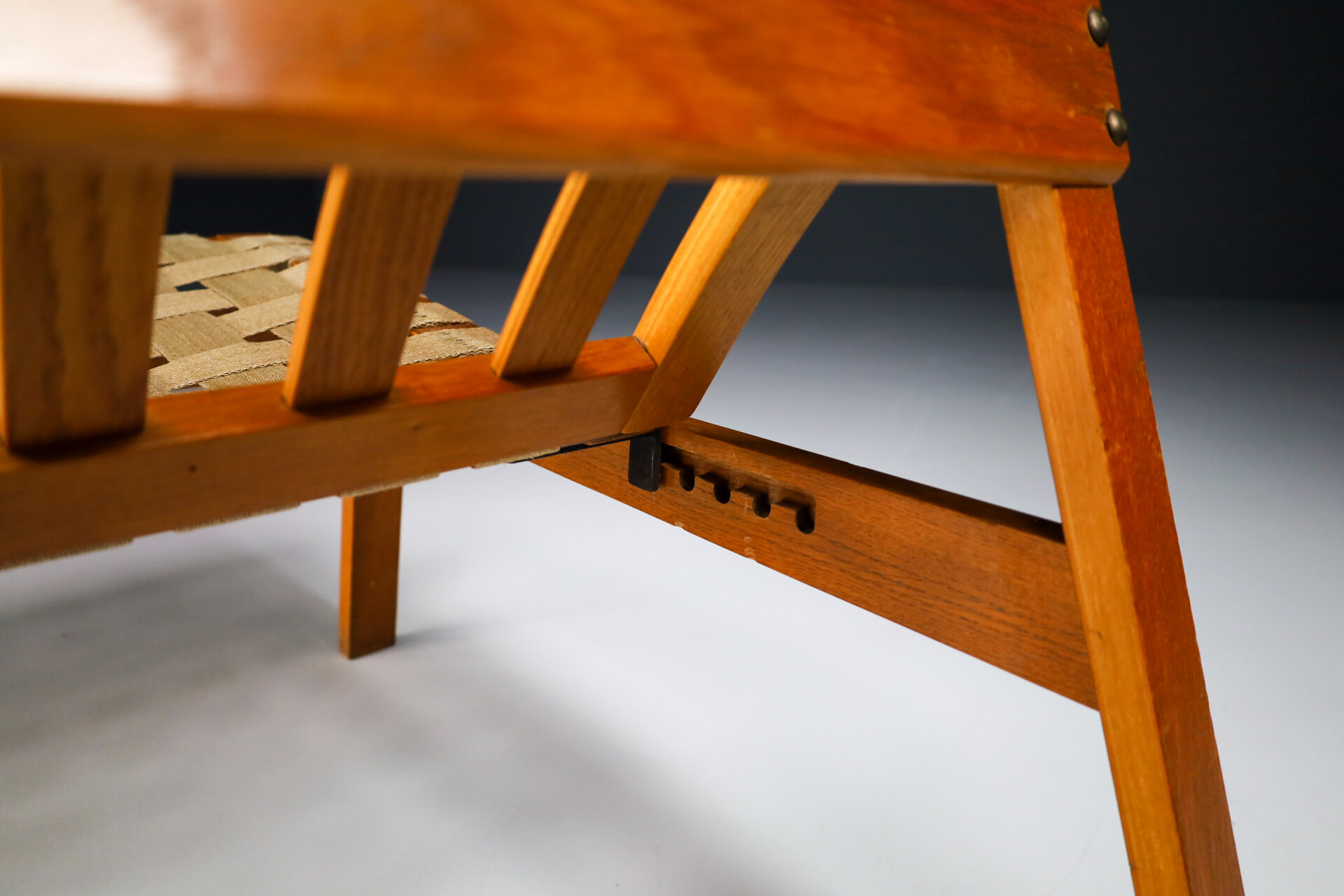 Mid century modern Pair of Adjustable Lounge Chairs in Oak / Bentwood and Canvas Straps France 1950s Mid-20th century