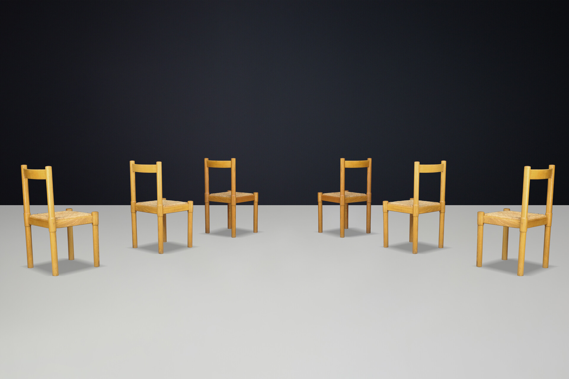 Mid century modern Pair of Six Ash and Rush Dining room Chairs in the Style of Vico Magistretti, Italy 1960s Mid-20th century