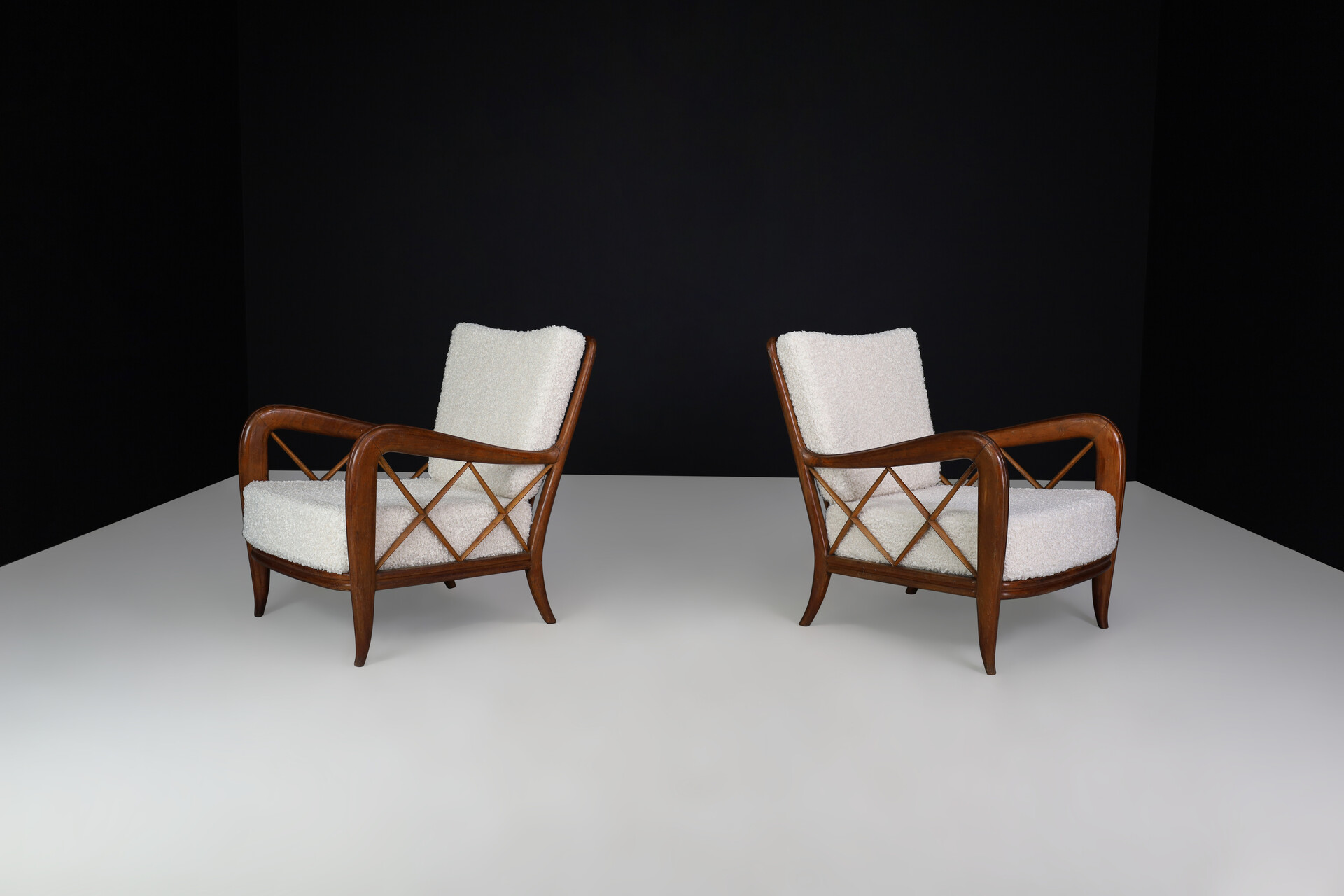 Mid century modern Paolo Buffa Walnut and Bouclé Fabric Armchairs, Italy 1950s Mid-20th century