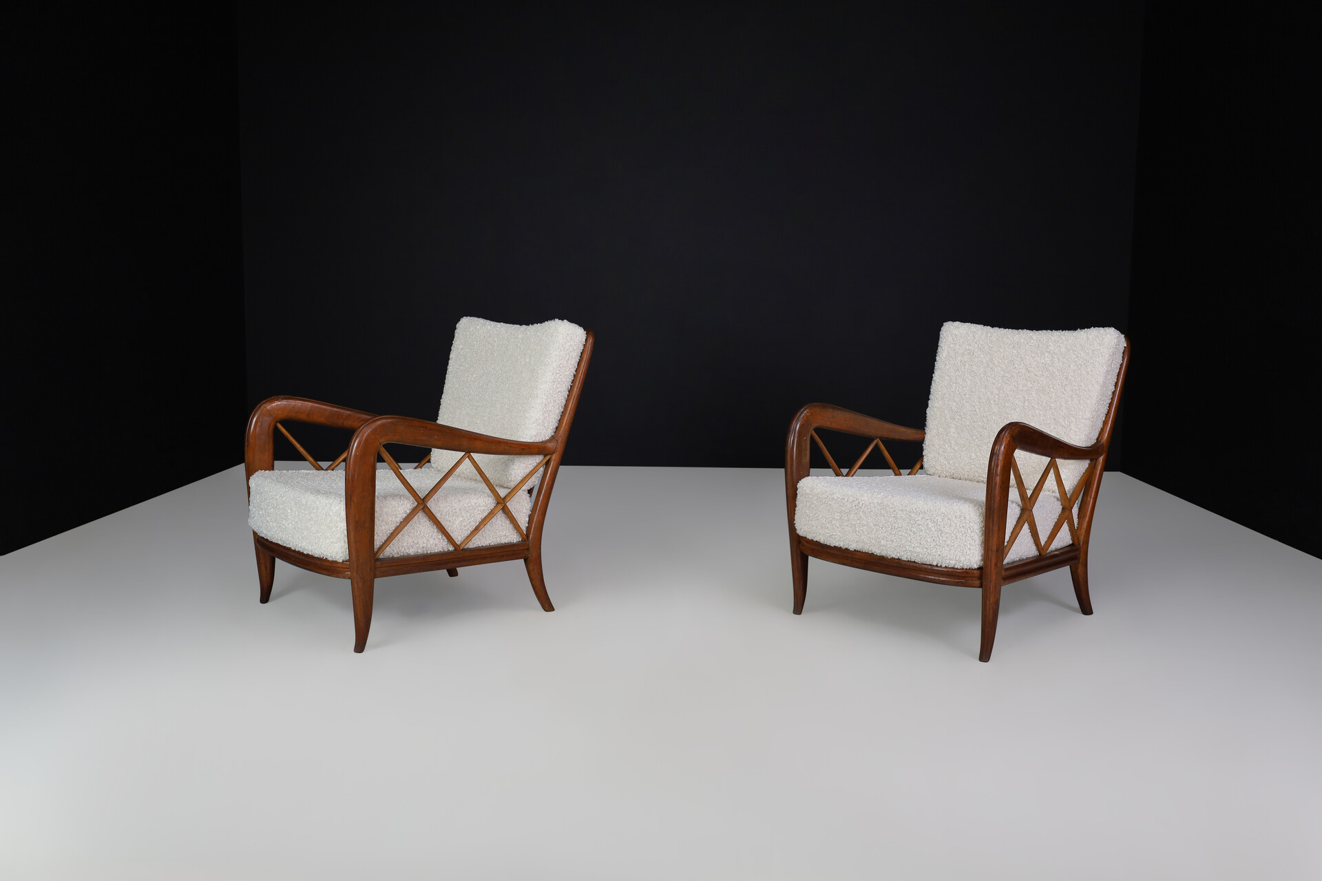Mid century modern Paolo Buffa Walnut and Bouclé Fabric Armchairs, Italy 1950s Mid-20th century