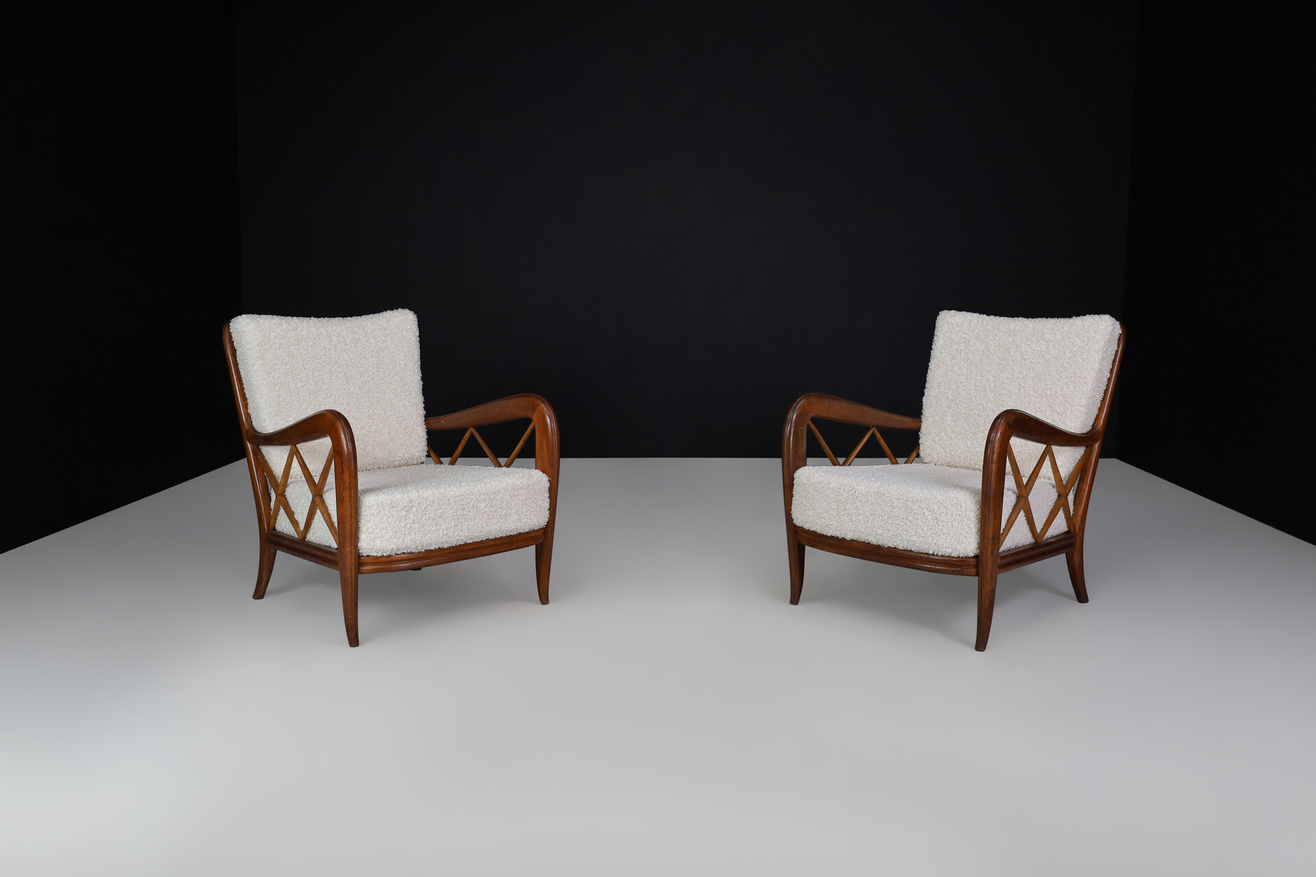 Mid century modern Paolo Buffa Walnut and Bouclé Fabric Armchairs, Italy 1950s Mid-20th century