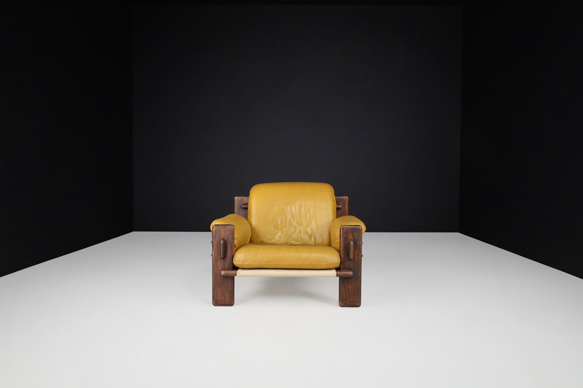 Mid century modern Patinated Leather and oak Lounge chair, The Netherlands 1970s Late-20th century