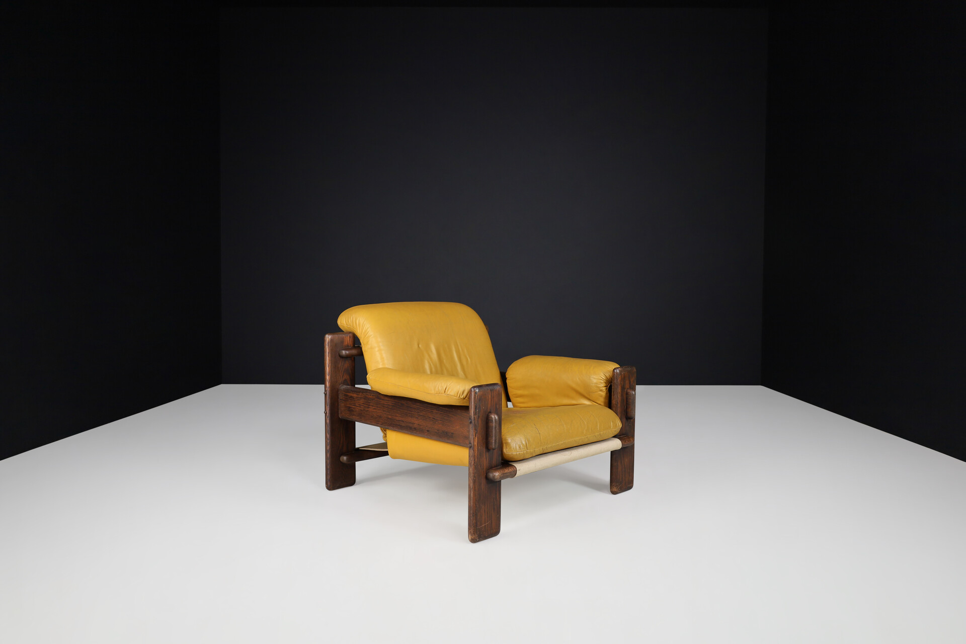 Mid century modern Patinated Leather and oak Lounge chair, The Netherlands 1970s Late-20th century