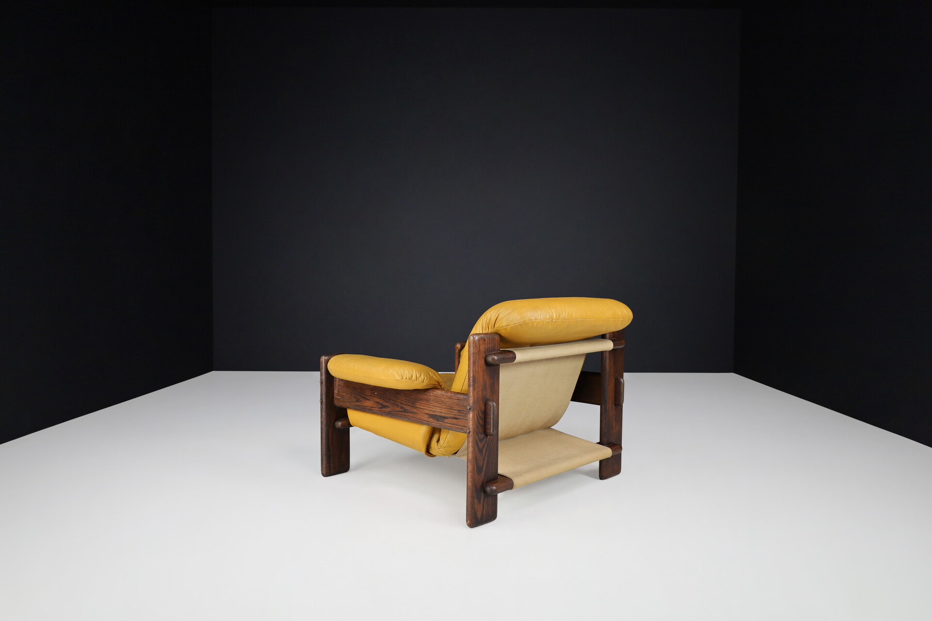 Mid century modern Patinated Leather and oak Lounge chair, The Netherlands 1970s Late-20th century