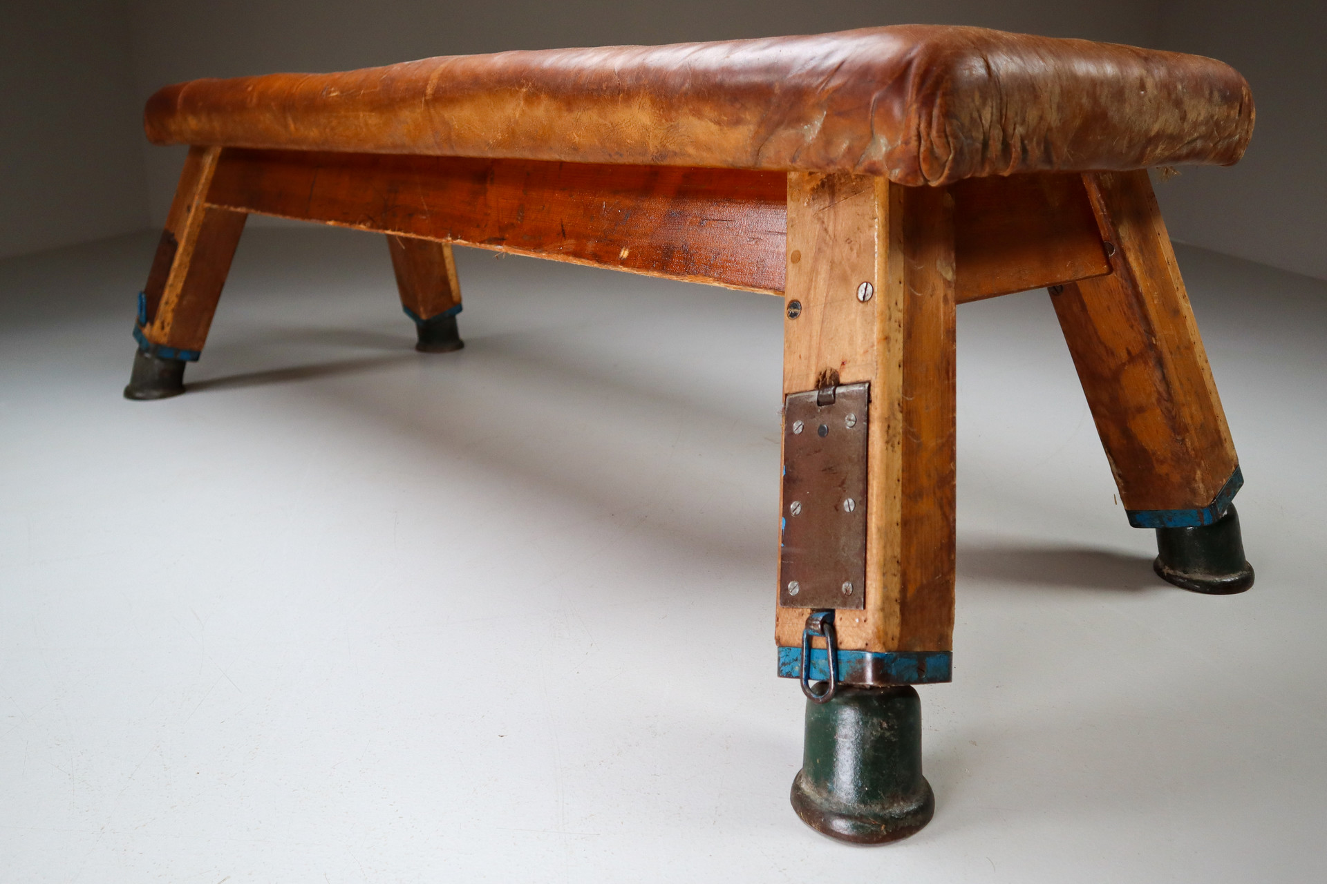 Mid century modern Patinated Leather Gym Bench or Table, circa 1950s Mid-20th century